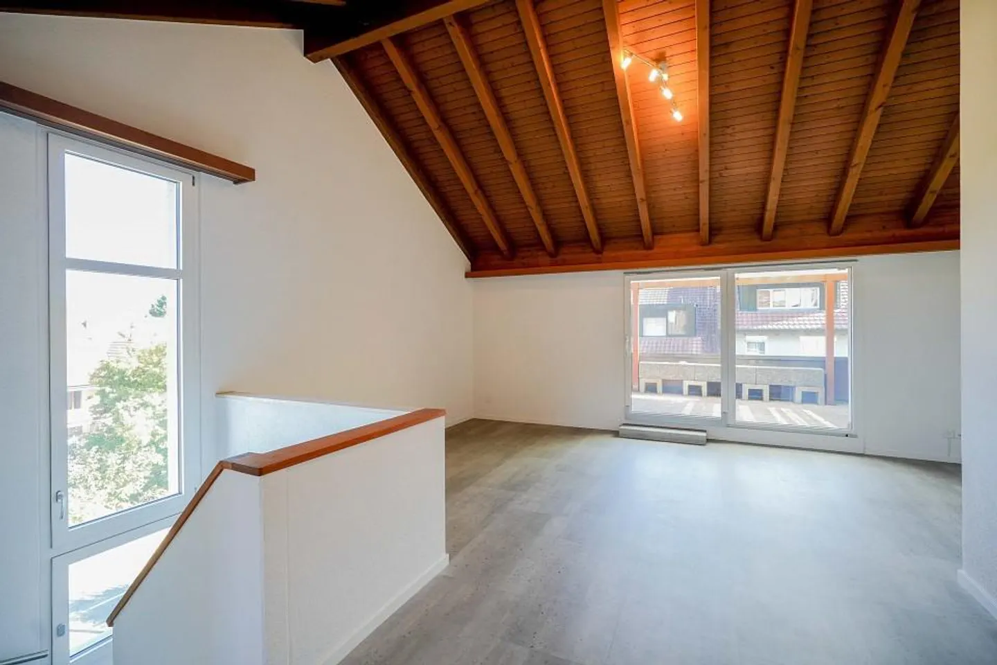 Fast wie im Einfamilienhaus: Gut unterhaltene 5.5-Zimmer-Maisonette... - Foto 7 von 13