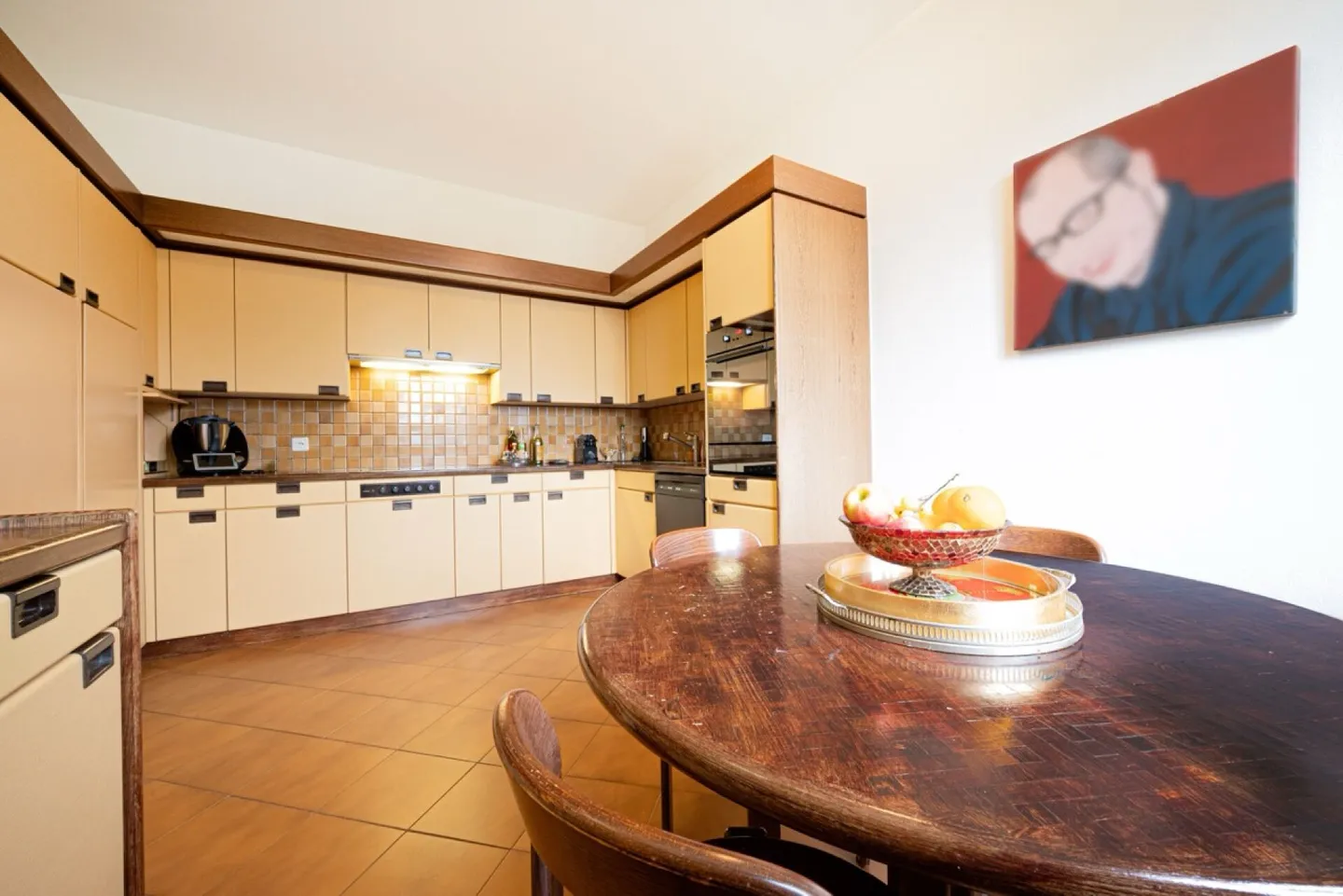 Elegante Wohnung mit Seeblick in einer stilvollen historischen Villa - Foto 5 von 12