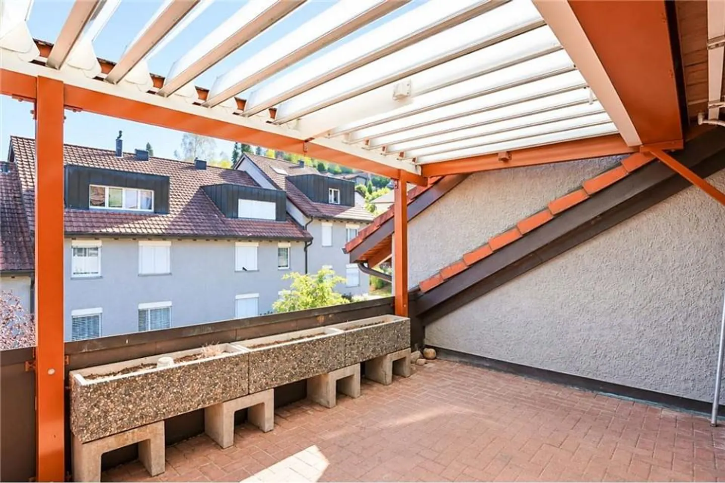 Fast wie im Einfamilienhaus: Gut unterhaltene 5.5-Zimmer-Maisonette... - Foto 9 von 13