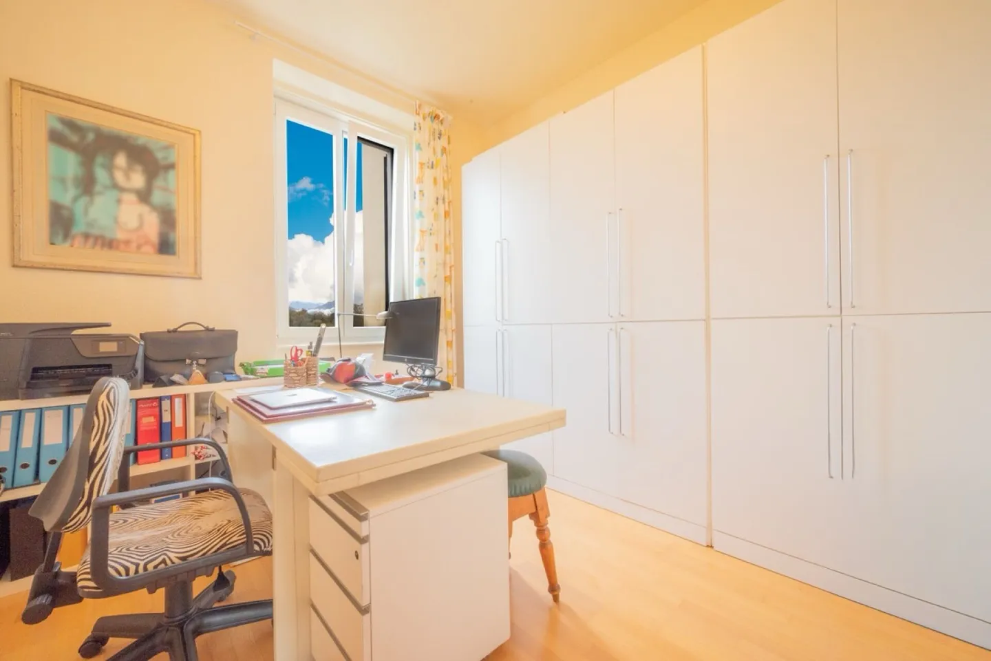 Elegante Wohnung mit Seeblick in einer stilvollen historischen Villa - Foto 8 von 12