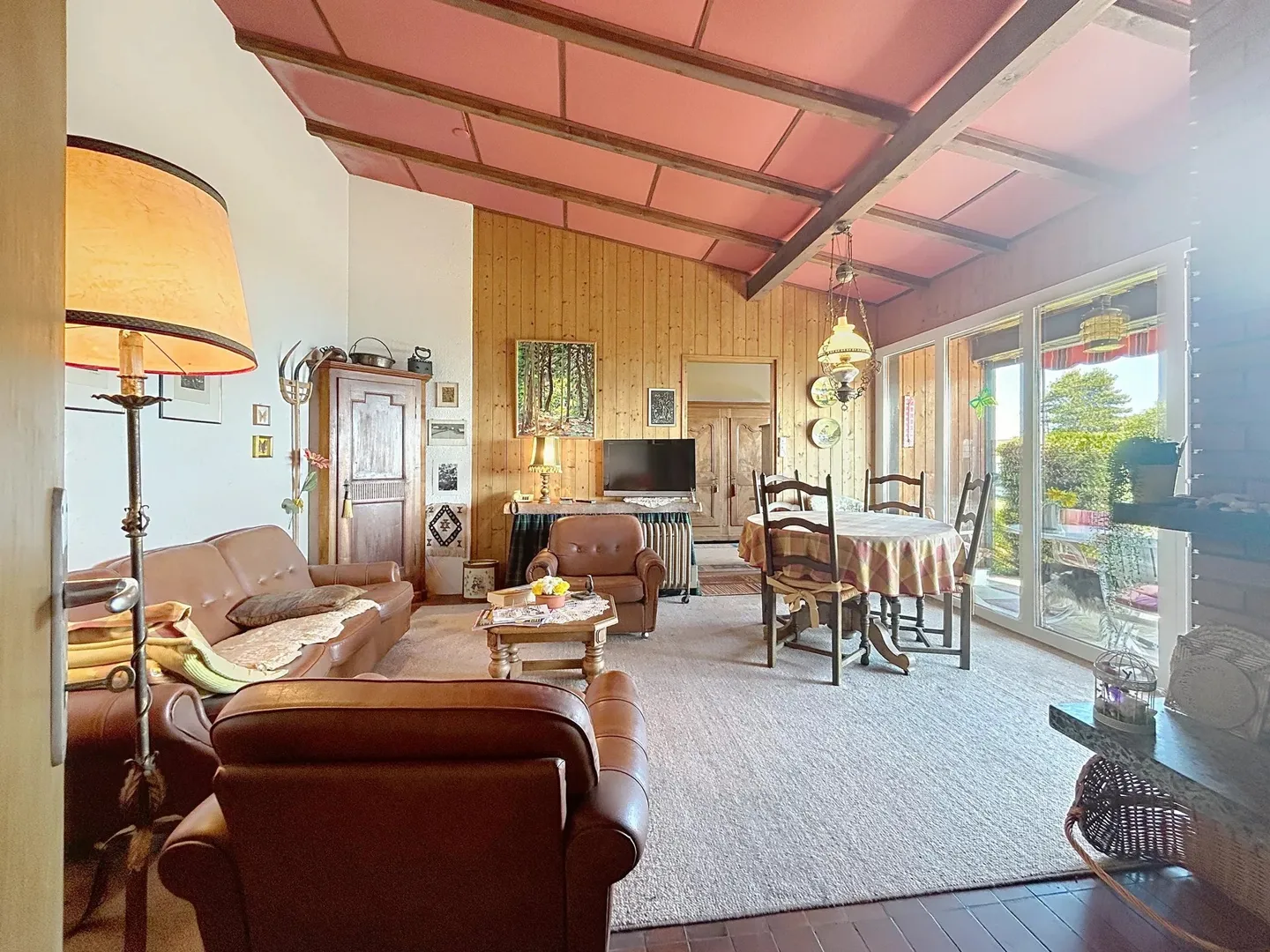 Chalet avec vue dégagée sur le lac et les alpes - Photo 9 sur 13