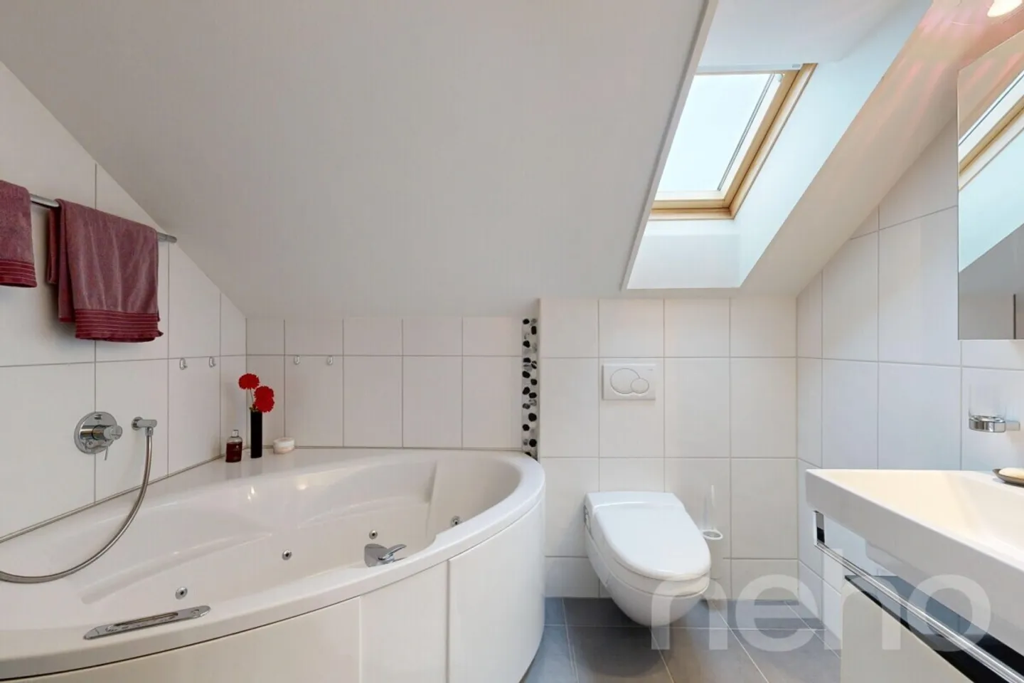 Modernes Familienhaus mit Garten - Foto 10 von 12