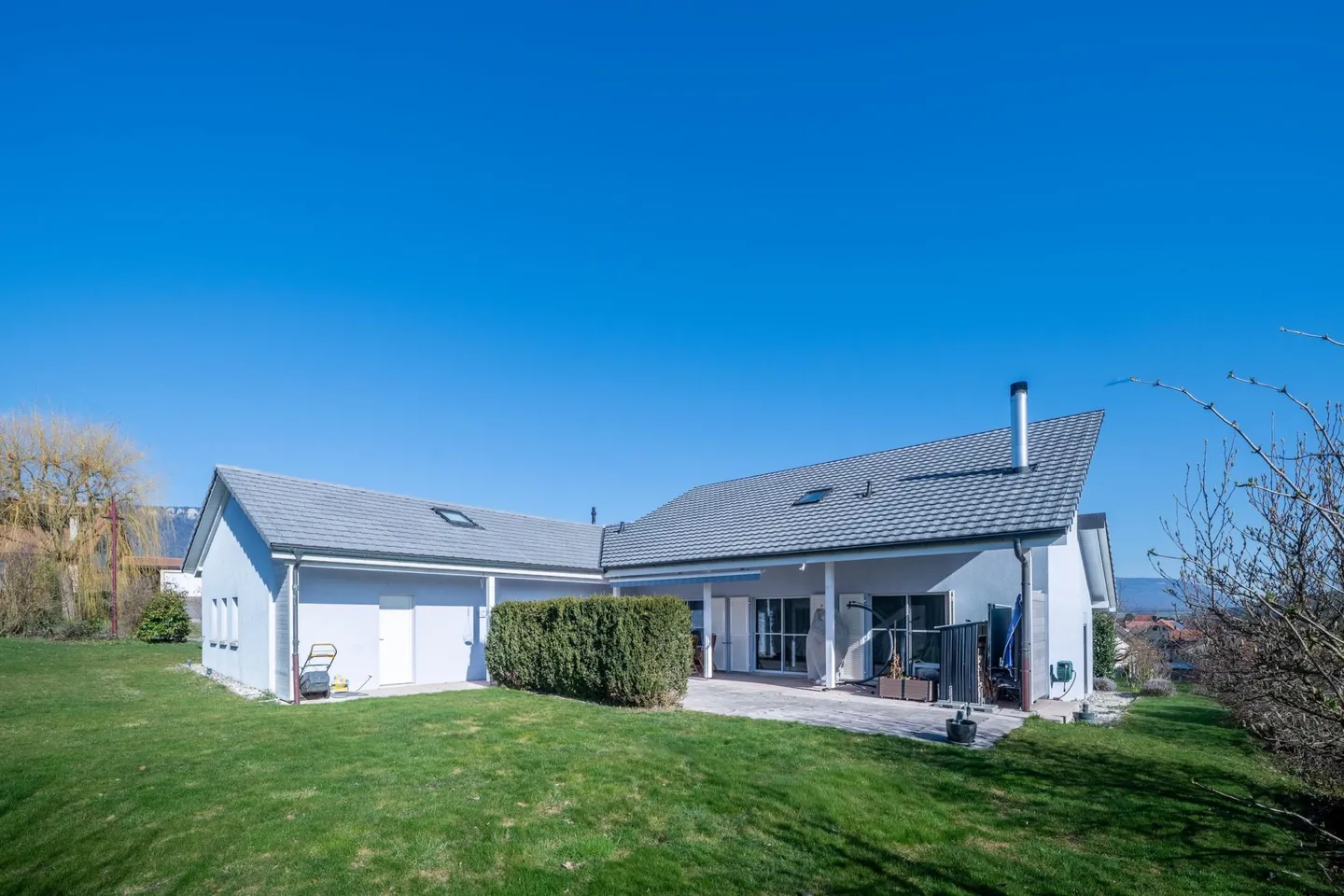 Charming Family Villa in Mathod - Photo 1 of 13