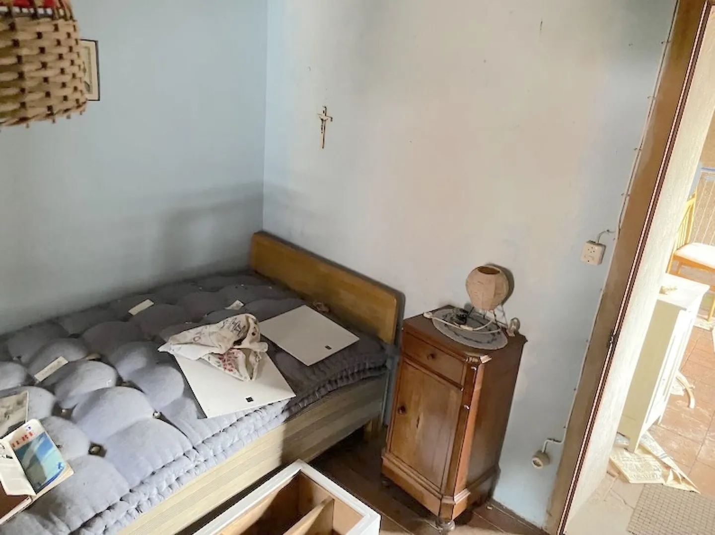 Casa d'angolo con concessione edilizia per 2 appartamenti - Foto 13 di 20