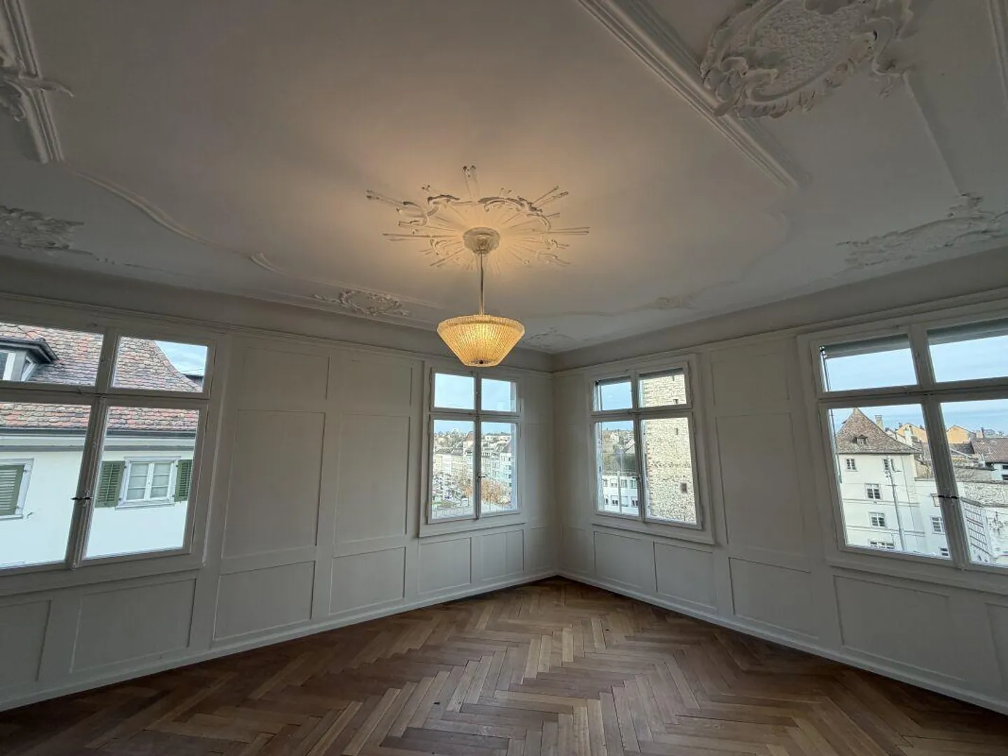 Spazio ufficio con carattere storico nel cuore di Sciaffusa - Foto 3 di 9