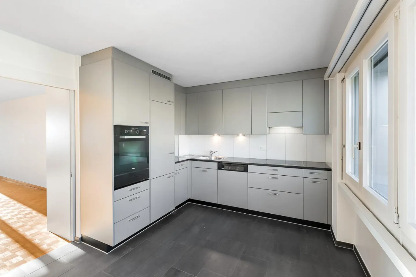 Great Family Apartment in a Quiet Location! - Photo 6 of 11