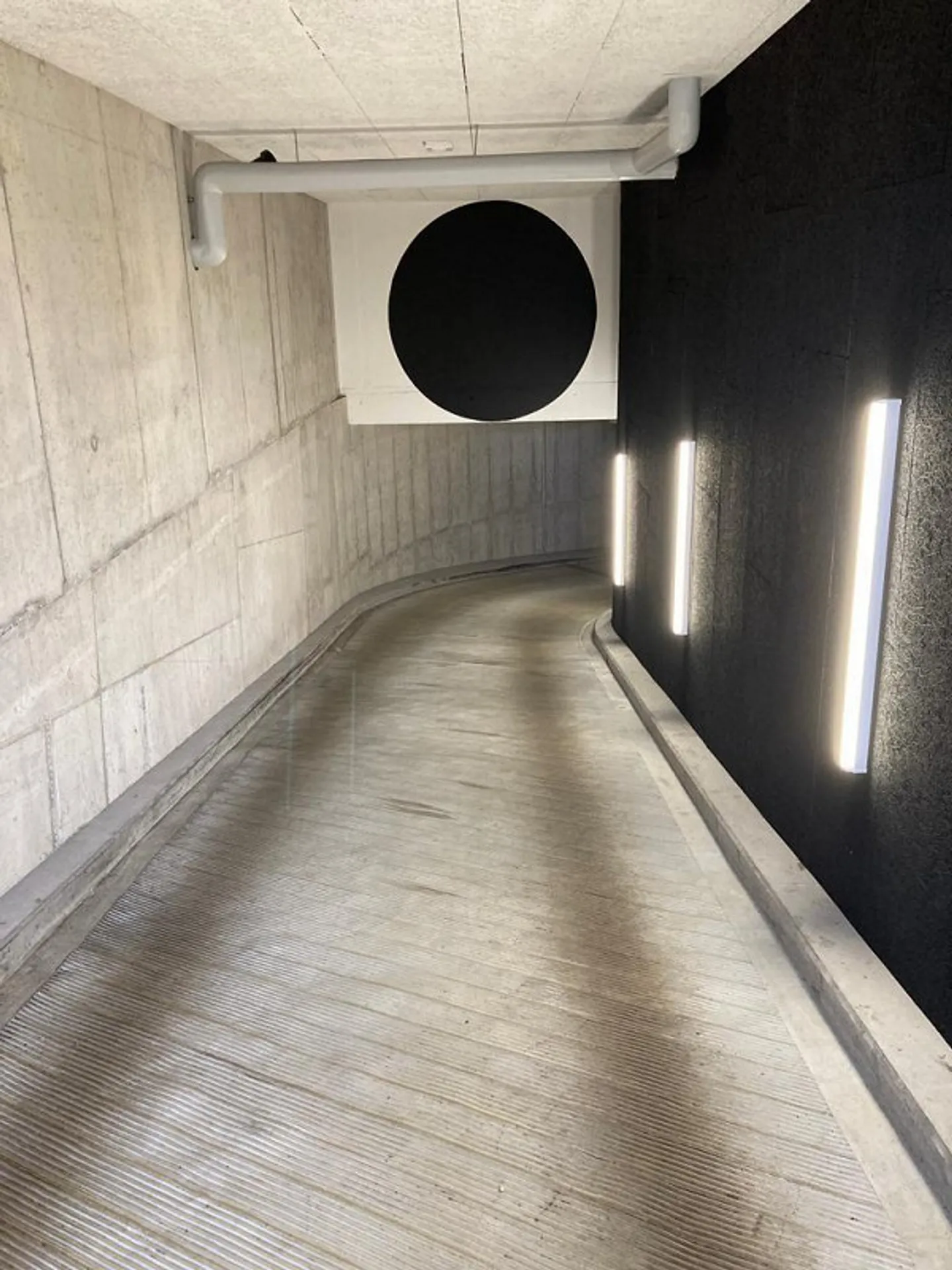 Tiefgaragenparkplatz in St. Gallen zu vermieten - Foto 2 von 2