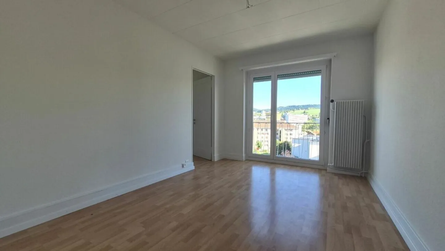 Bright and comfortable 3.5-room apartment with unobstructed view - Photo 4 of 8