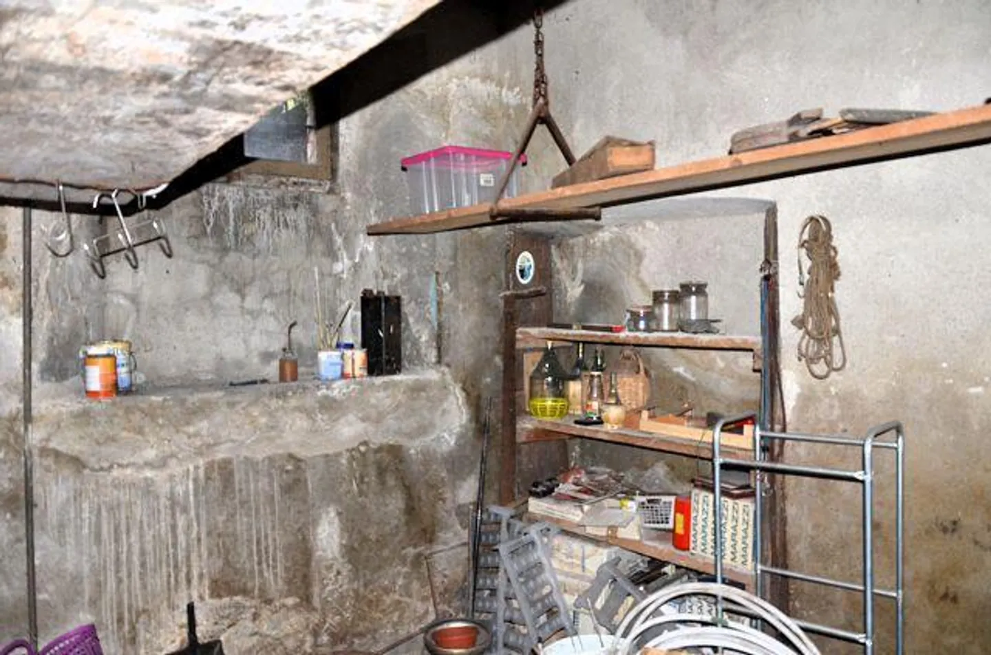 Grande maison tessinoise à rénover sur 3 étages avec annexe, centrale... - Photo 15 sur 38