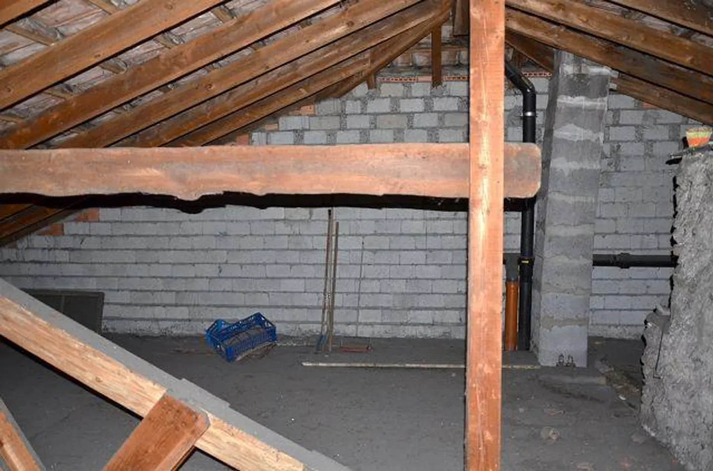 Grande maison tessinoise à rénover sur 3 étages avec annexe, centrale... - Photo 18 sur 38