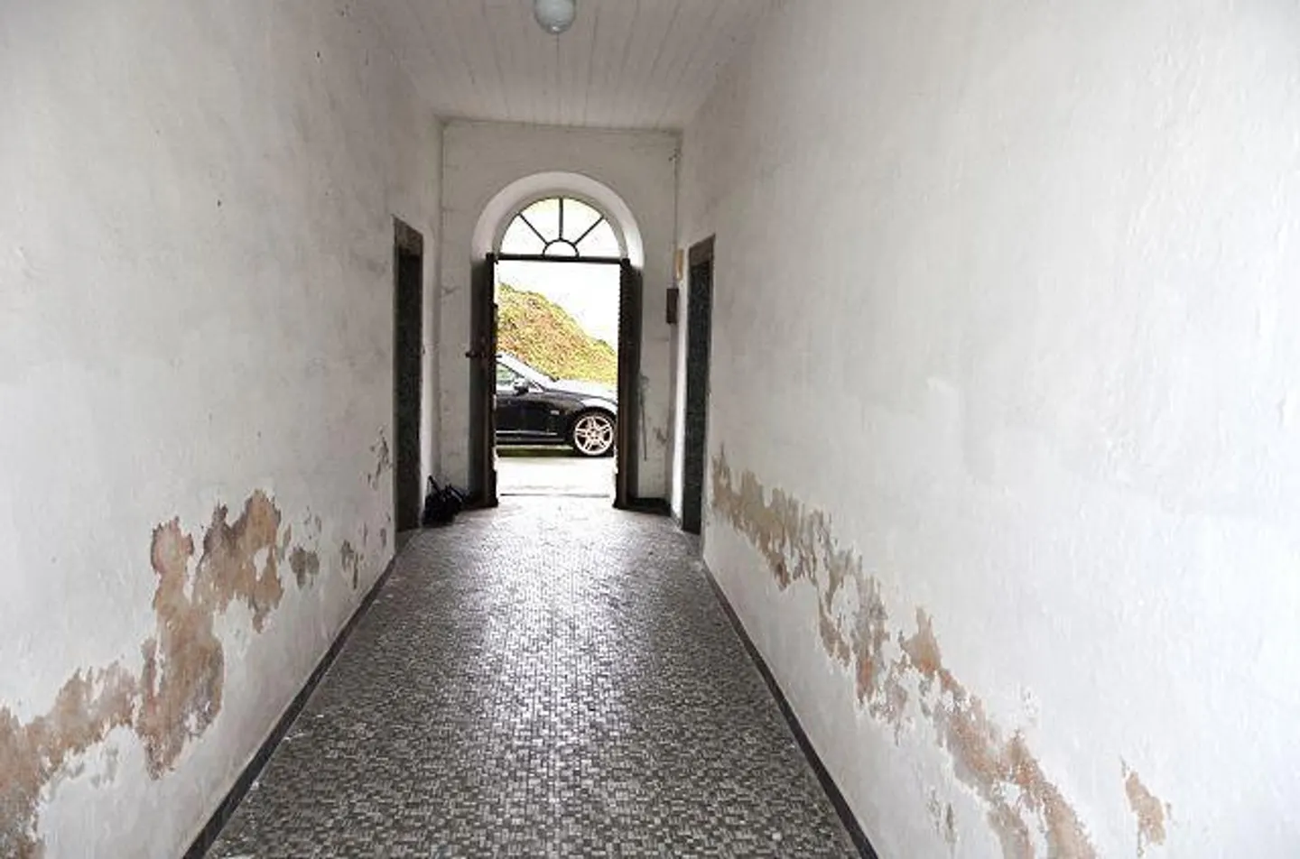 Grande maison tessinoise à rénover sur 3 étages avec annexe, centrale... - Photo 24 sur 38