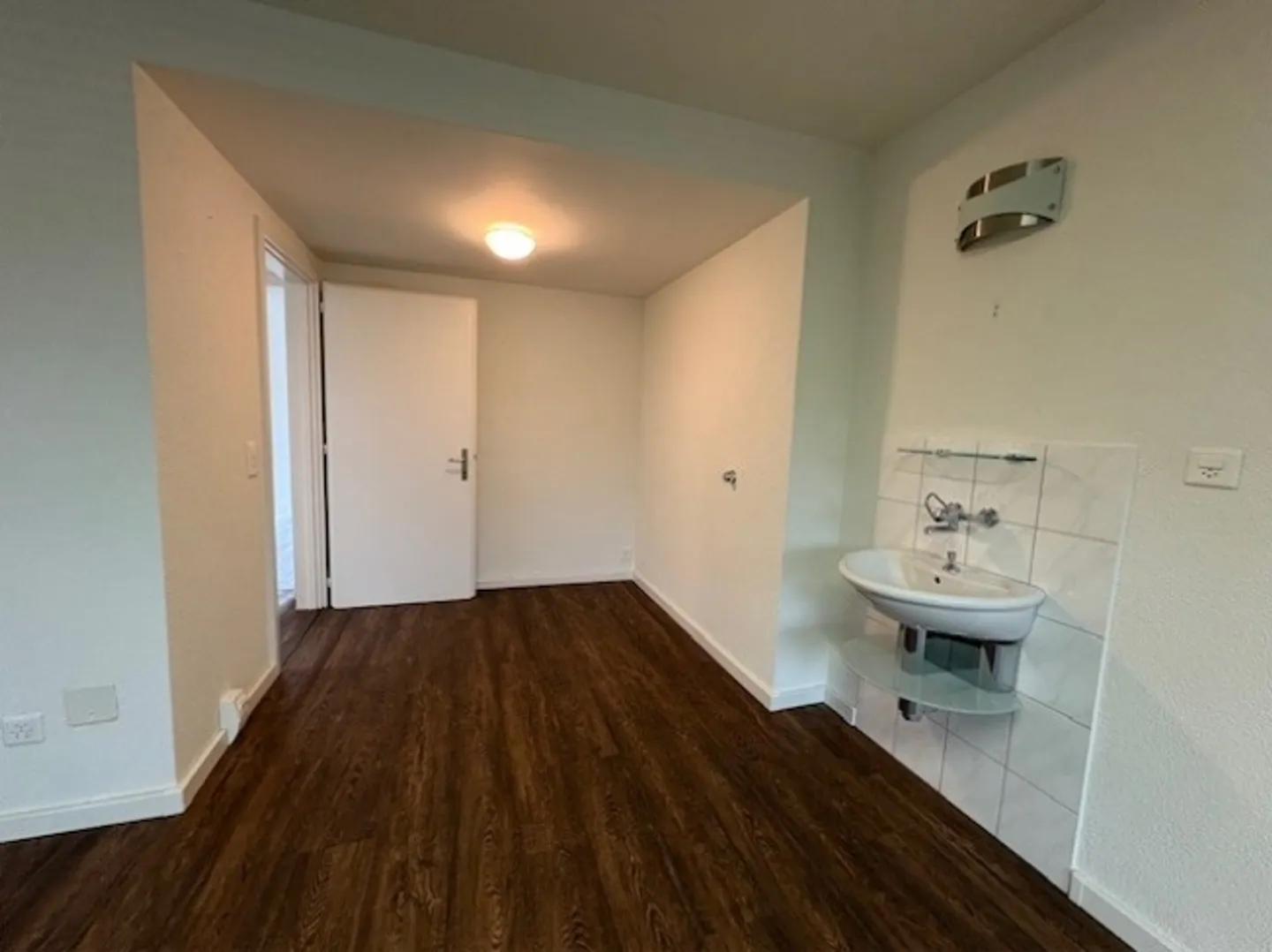 Office-Practice Space Directly at the Train Station! - Photo 5 of 10