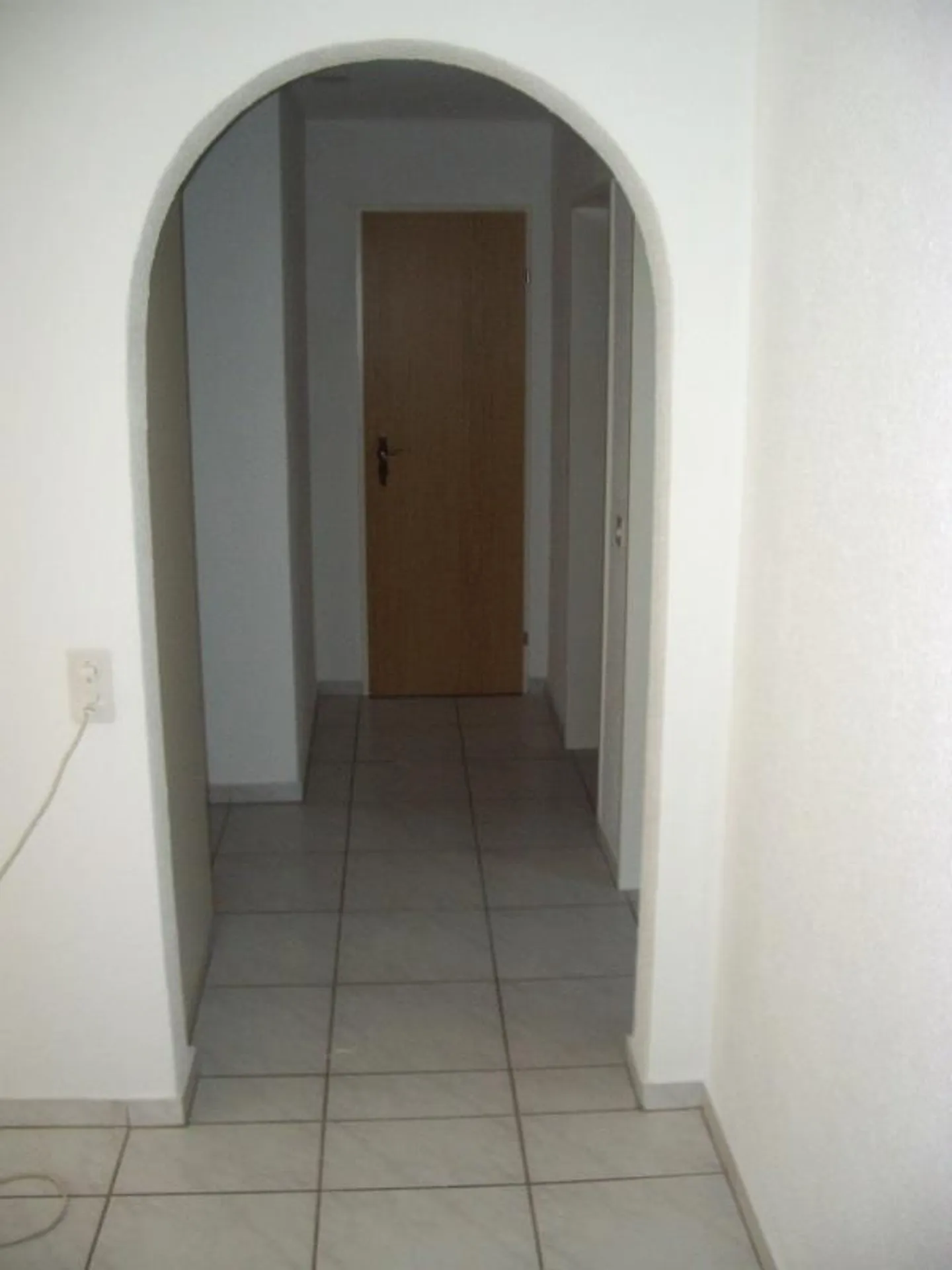 Appartamento tranquillo di 4,5 stanze al piano terra con patio - Foto 5 di 14