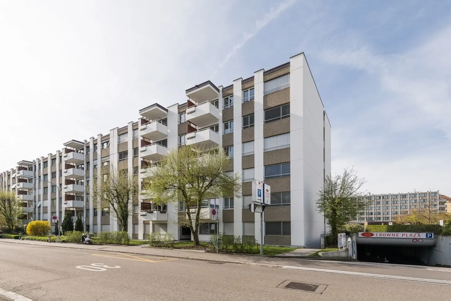 Beautiful city apartment near Letzigrund - Photo 1 of 4