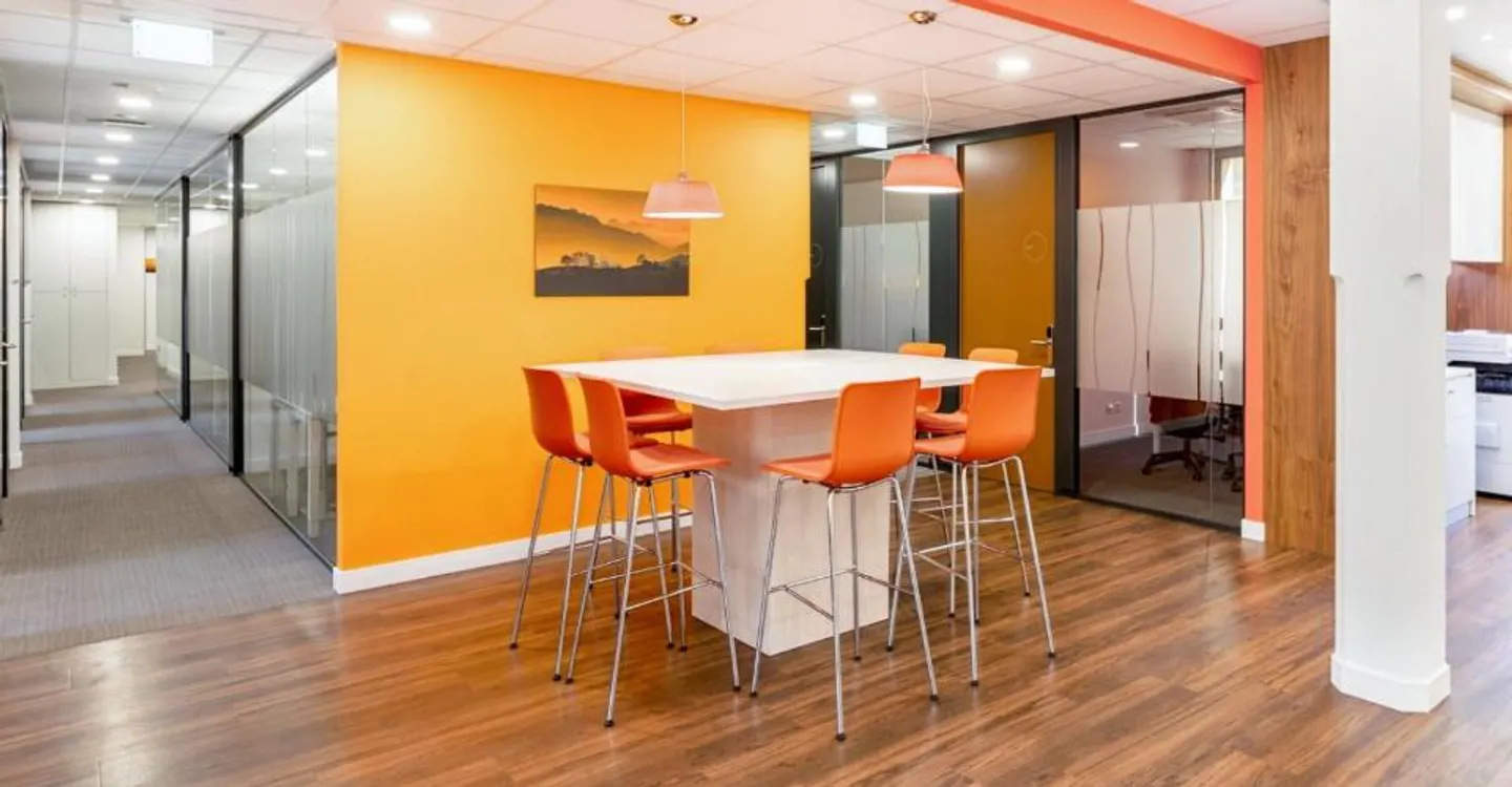 Bureau tout compris pour 5 à Regus Quartiere Maghetti - Photo 4 sur 8