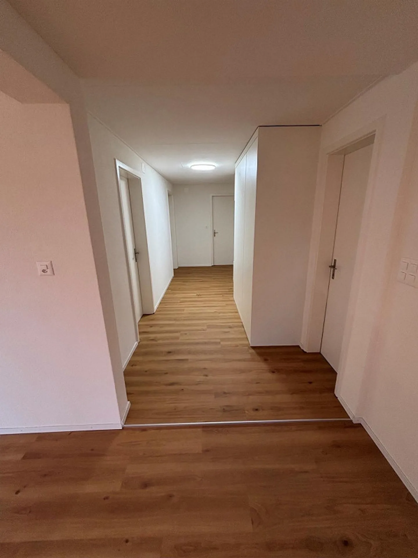 Teilrenovierte 4½-Zimmer-Wohnung mit Balkon und Aussicht in Nottwil - Photo 6 of 12