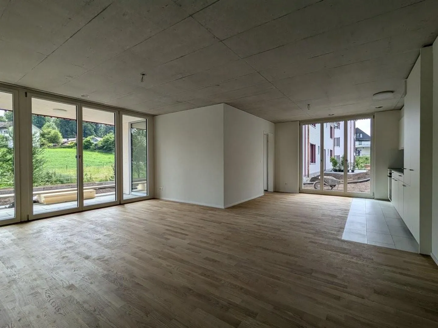 Appartement spacieux de 4,5 pièces dans le développement central de Benzenschwil - Photo 4 sur 8