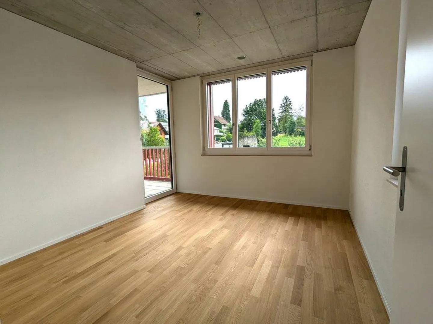 Appartement spacieux de 4,5 pièces dans le développement central de Benzenschwil - Photo 5 sur 8