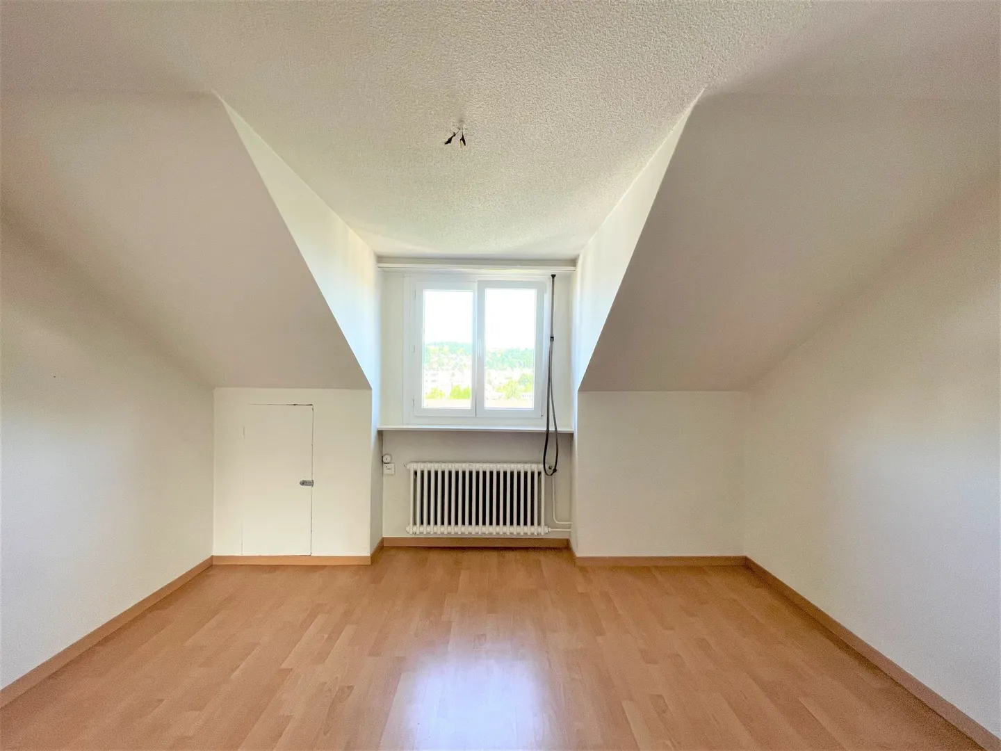 NUOVO! - Appartamento vicino al centro, con cucina aperta e ampio spazio di stoccaggio! - Foto 7 di 10