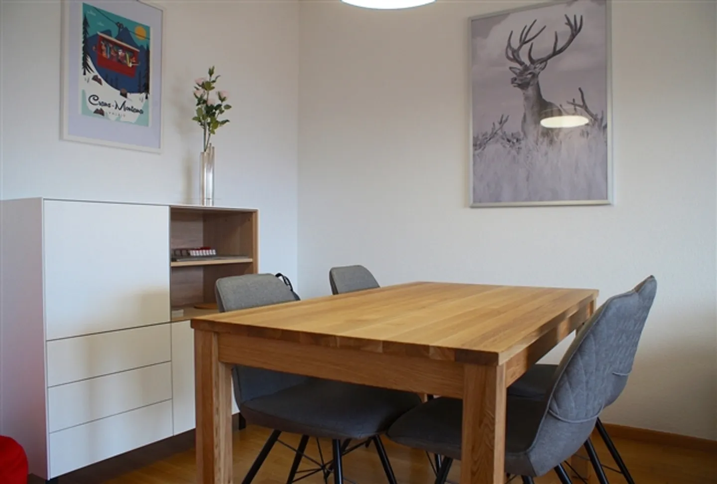 LOC 107 - ZODIAC - Photo 7 of 17