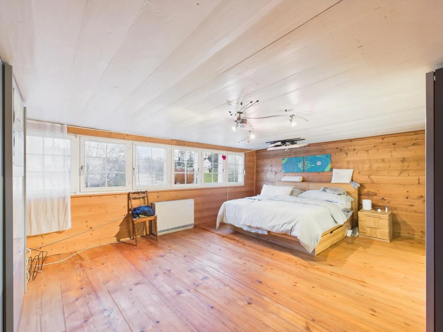 Maison duplex spacieuse de 7,5 pièces avec jardin à Niederteufen - Photo 5 sur 12