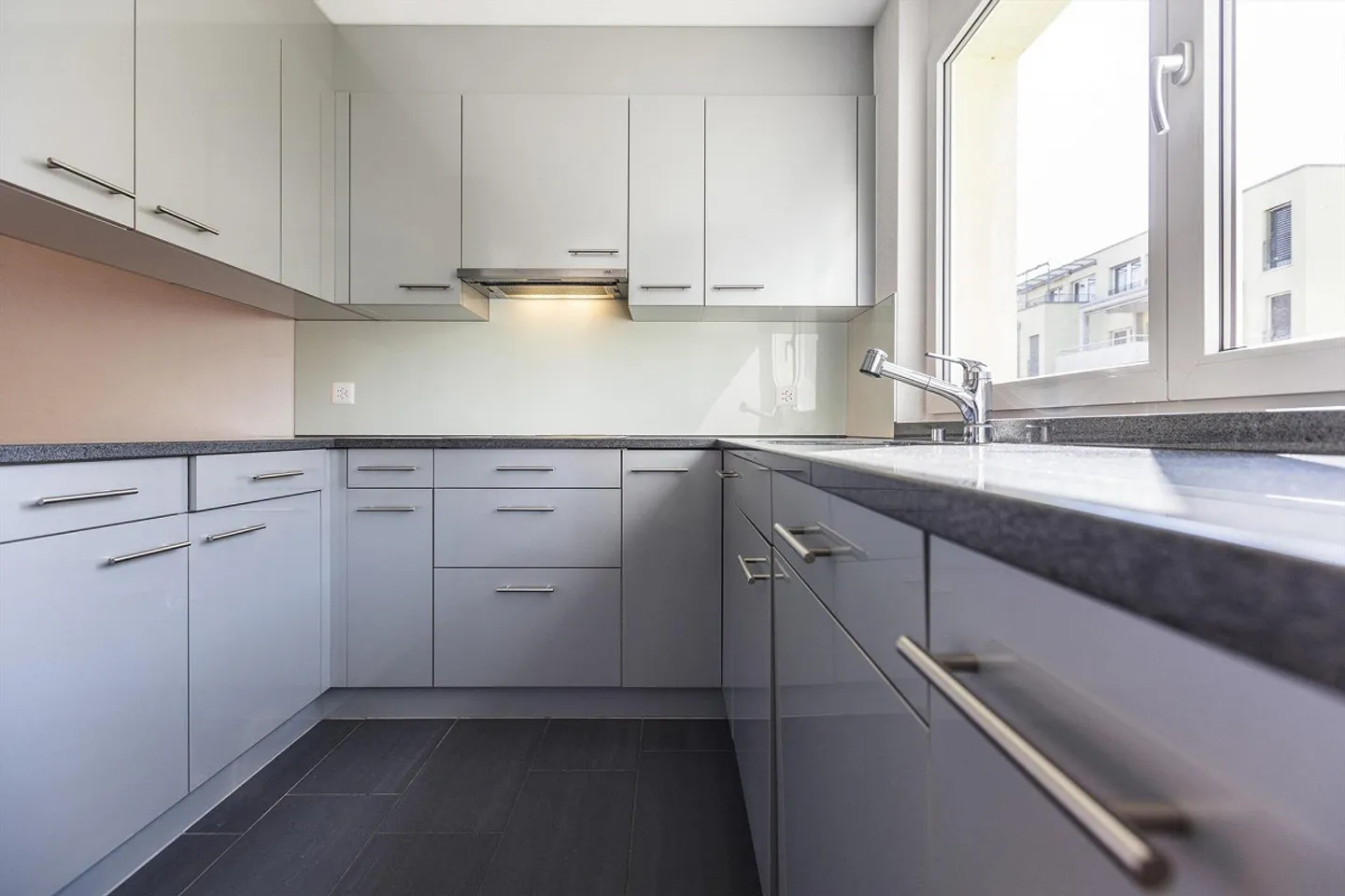 3.5 Room Apartment in Rafz - Photo 2 of 10