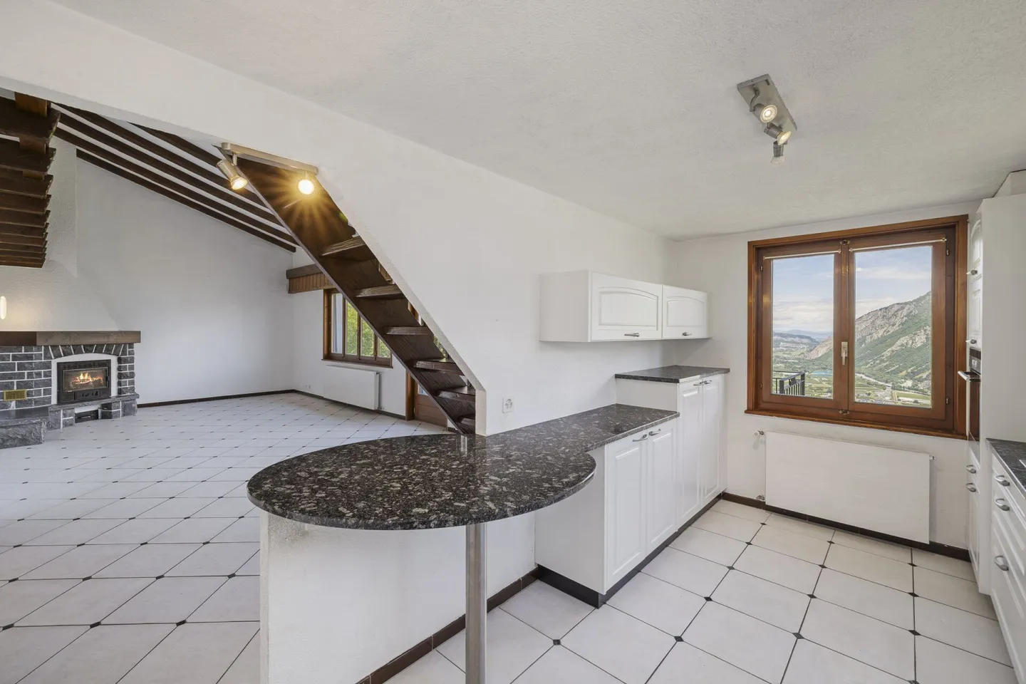 Charmante Maison Individuelle avec Atelier - Photo 8 sur 32