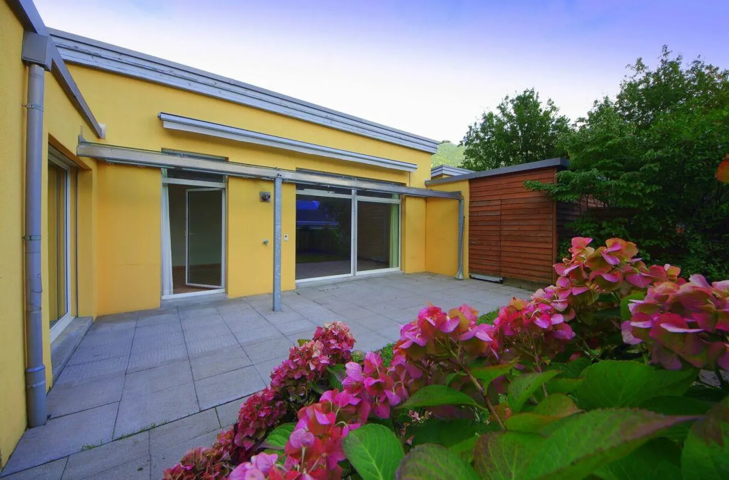 Stilvoller Bungalow in ruhiger Lage - Foto 2 von 15