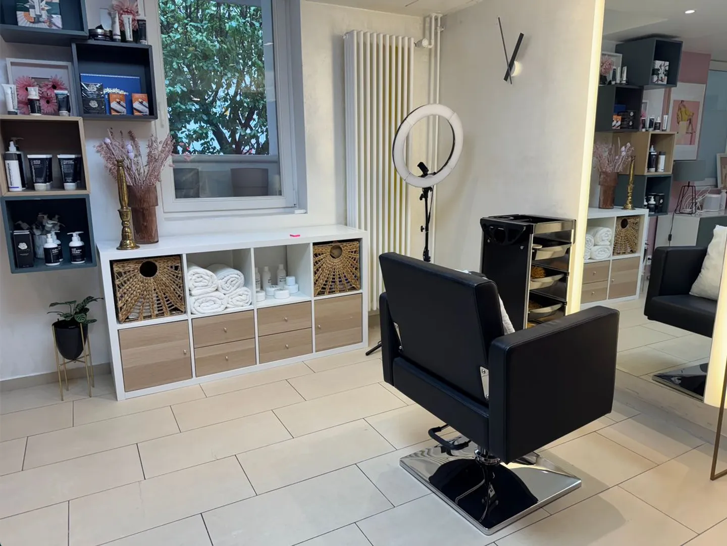 Spazio di lavoro elegante a Zurigo - Foto 4 di 5