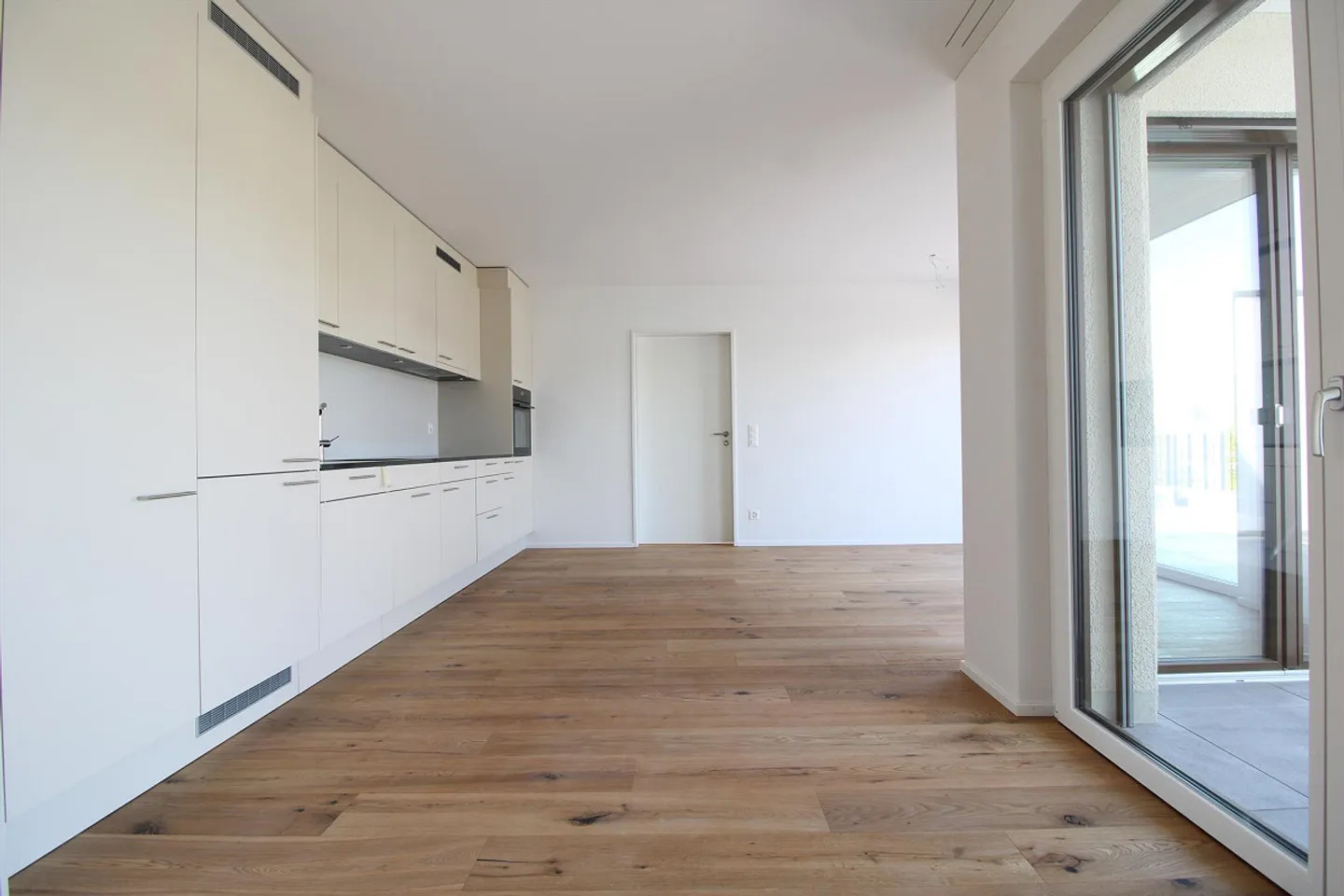Exklusive 3.5 Zimmer-Attikawohnung im Neubau - Photo 5 of 9