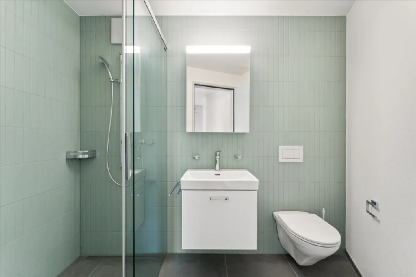 Modern apartment in the best location by the train station - Photo 6 of 9