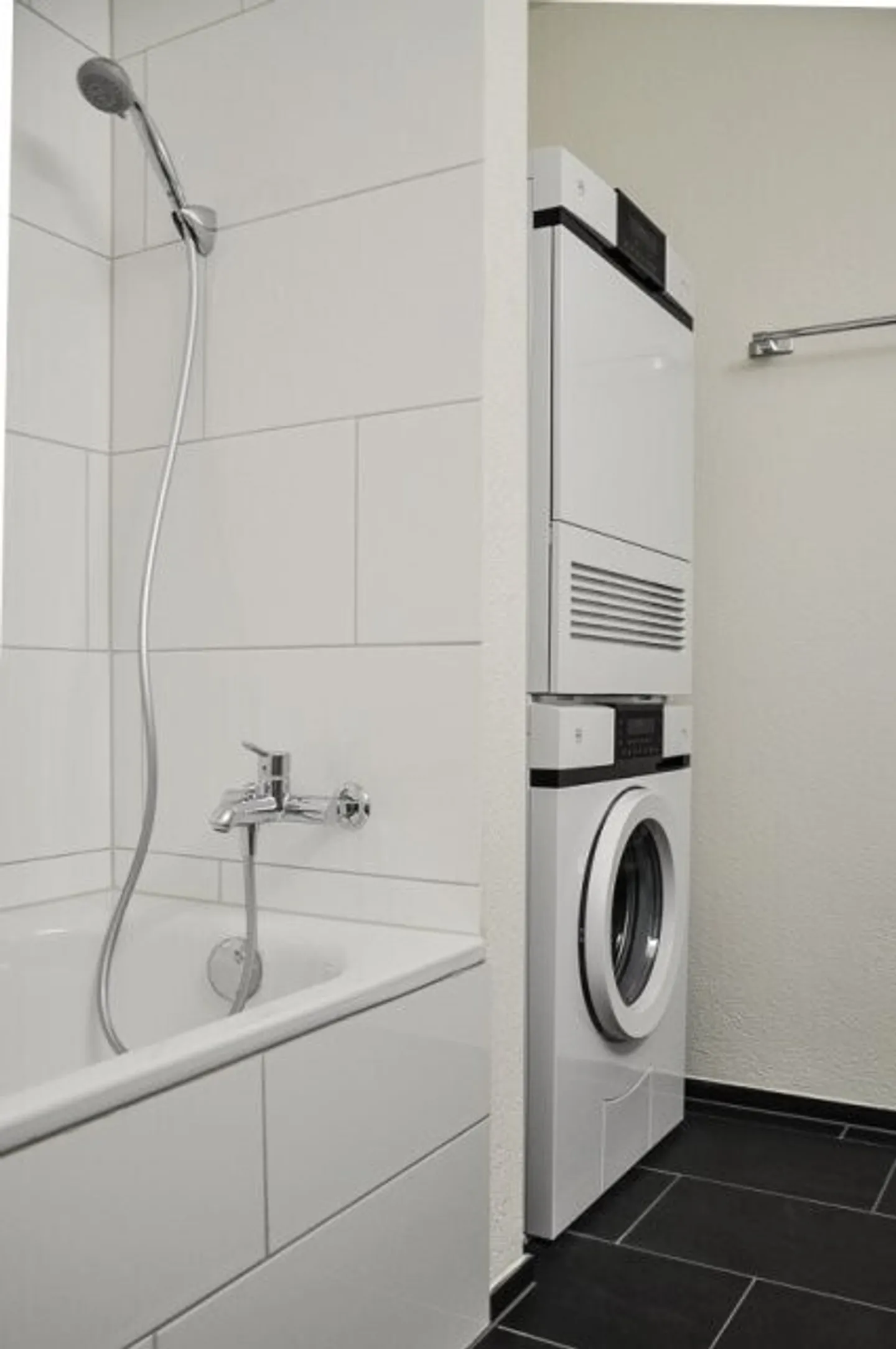 Here ends your apartment search - Photo 4 of 6