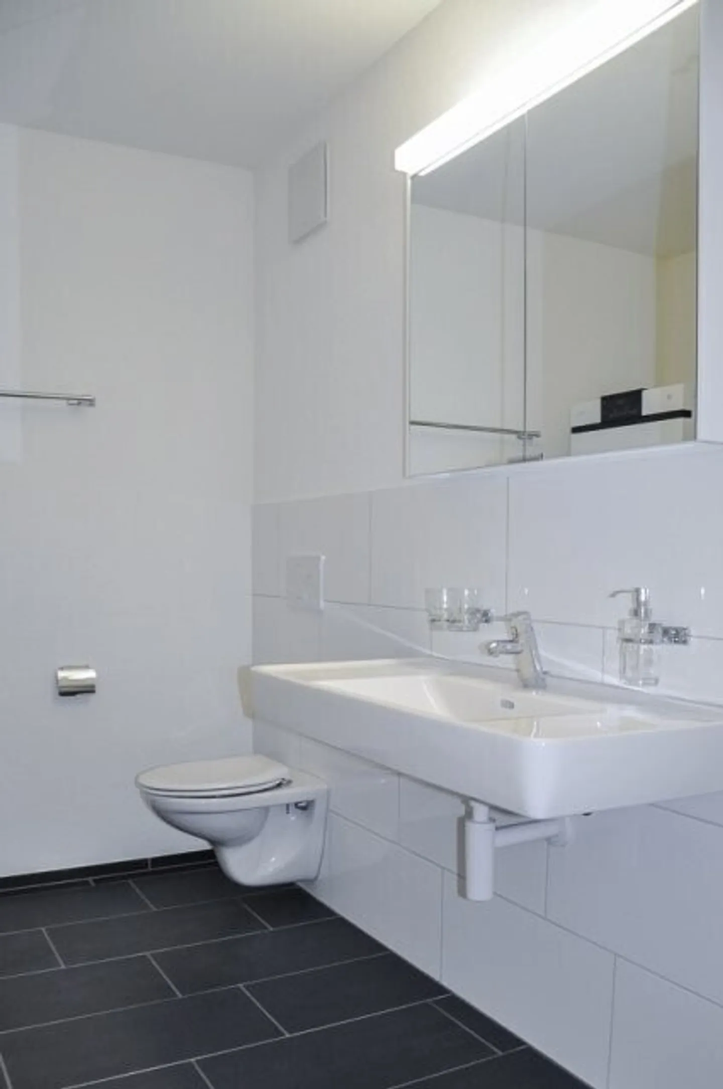 Here ends your apartment search - Photo 5 of 6