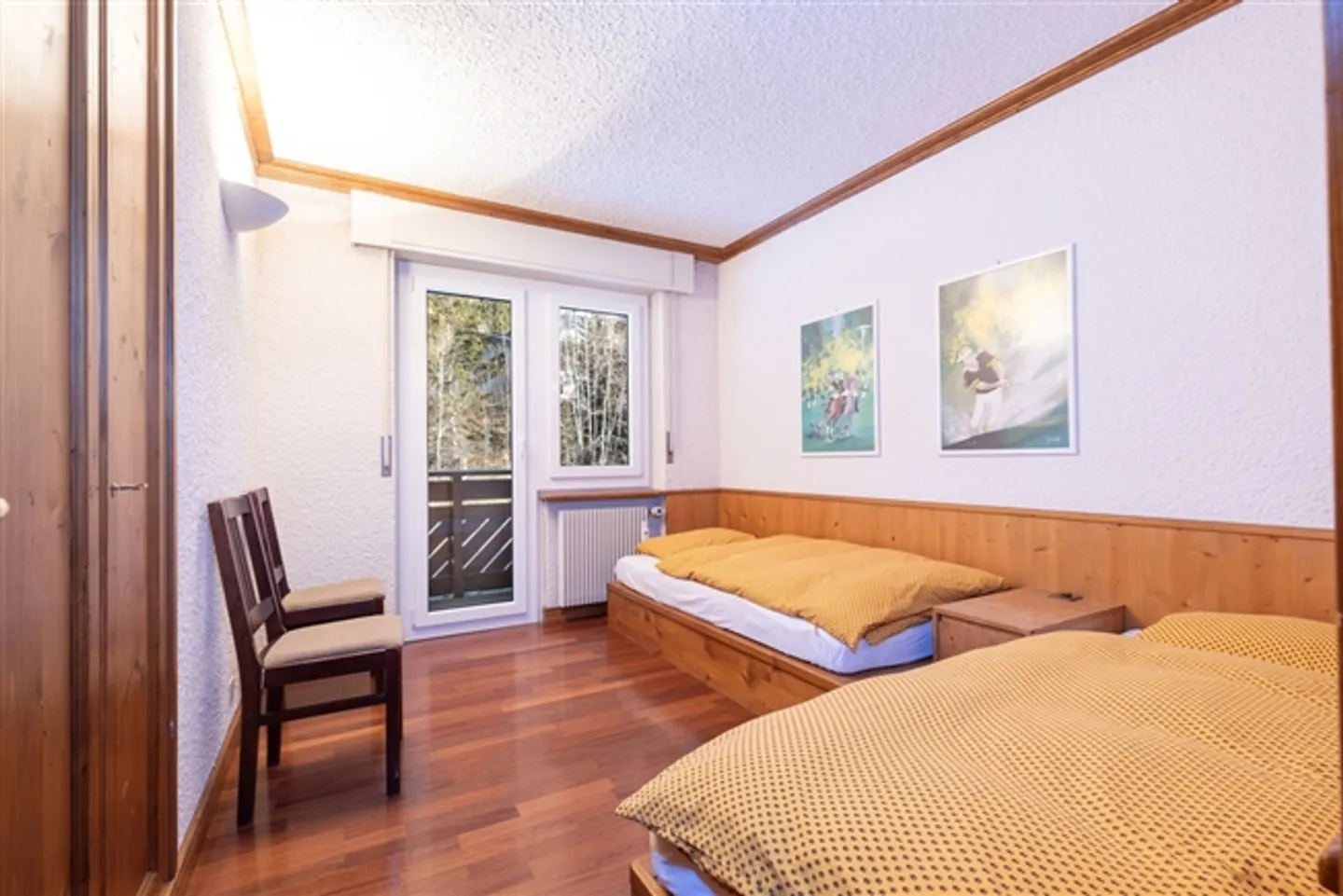 LOC 219 - AMBASSADOR A - Photo 8 of 11