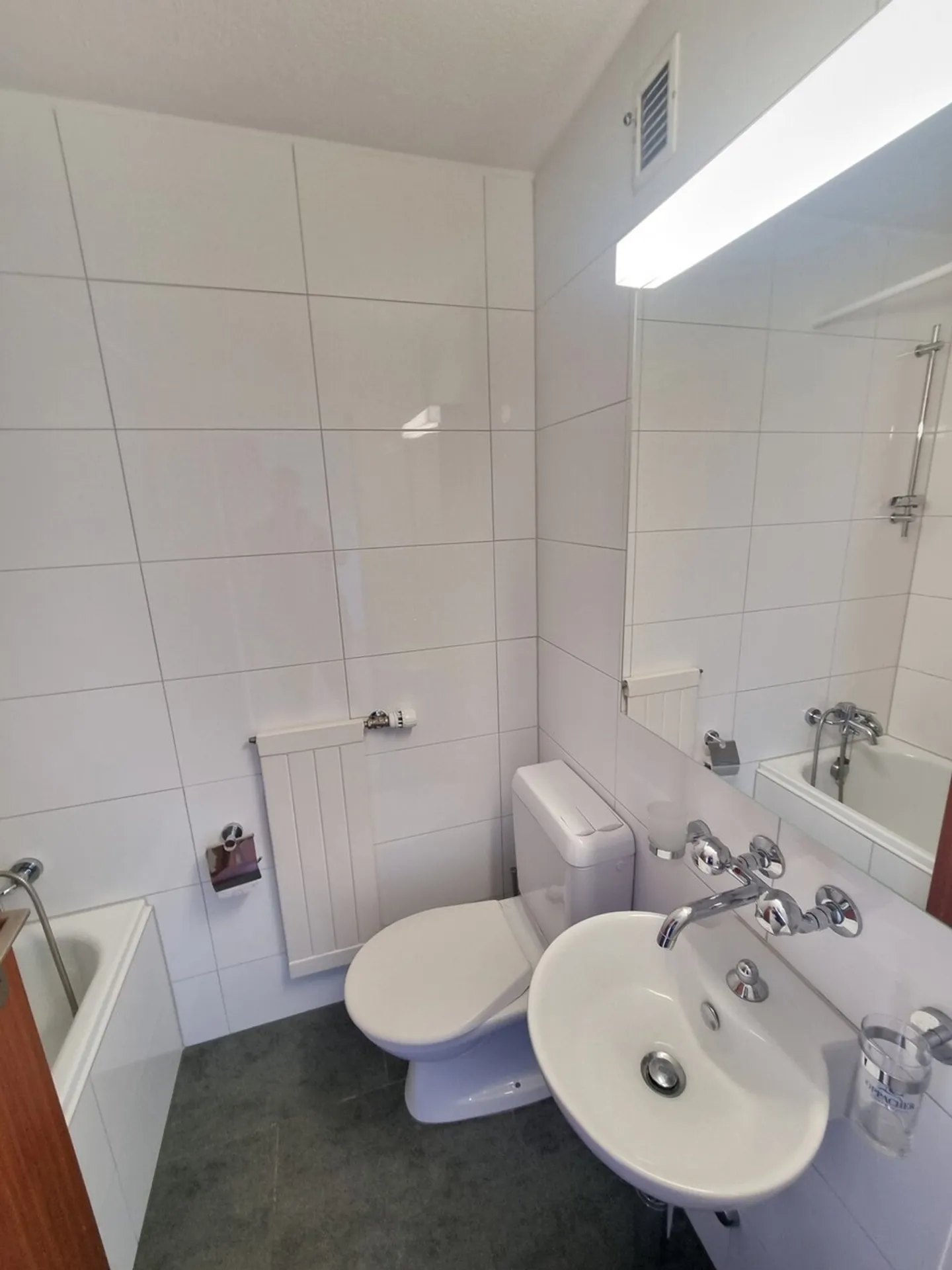 Renovierte Wohnung mit Balkon - Foto 5 von 5