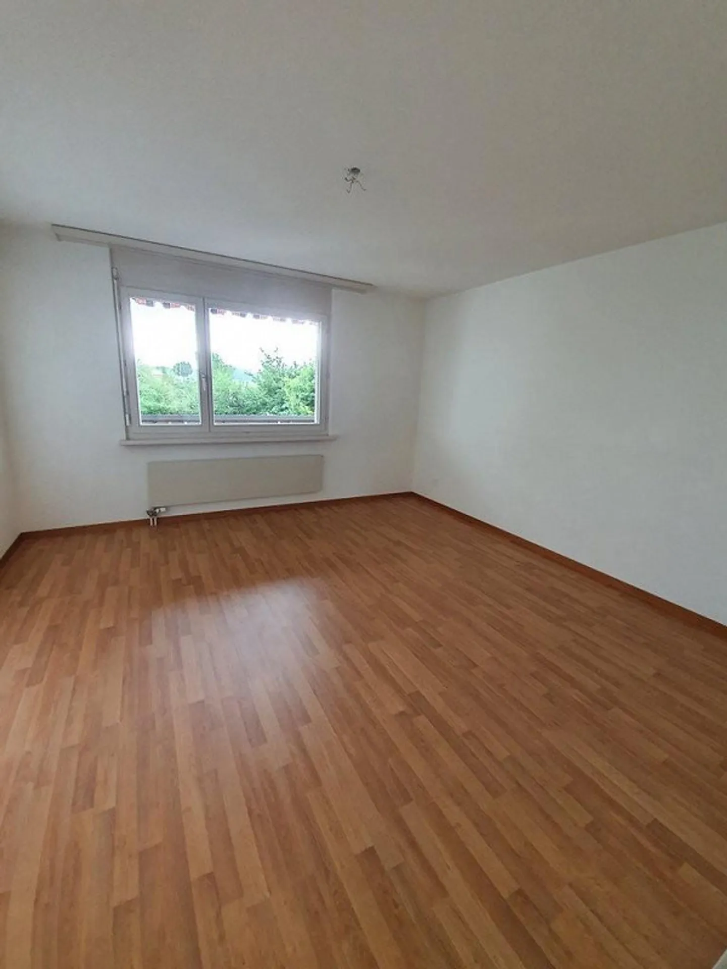 Appartement spacieux de 4,5 pièces avec vue - Photo 11 sur 11