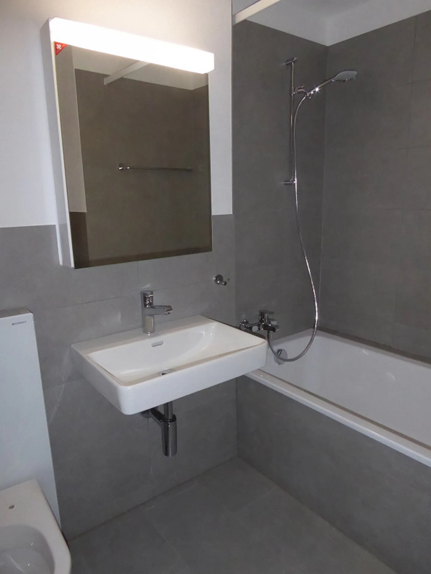 3-Zimmer-Dachwohnung im Herzen von Sissach - Foto 2 von 8