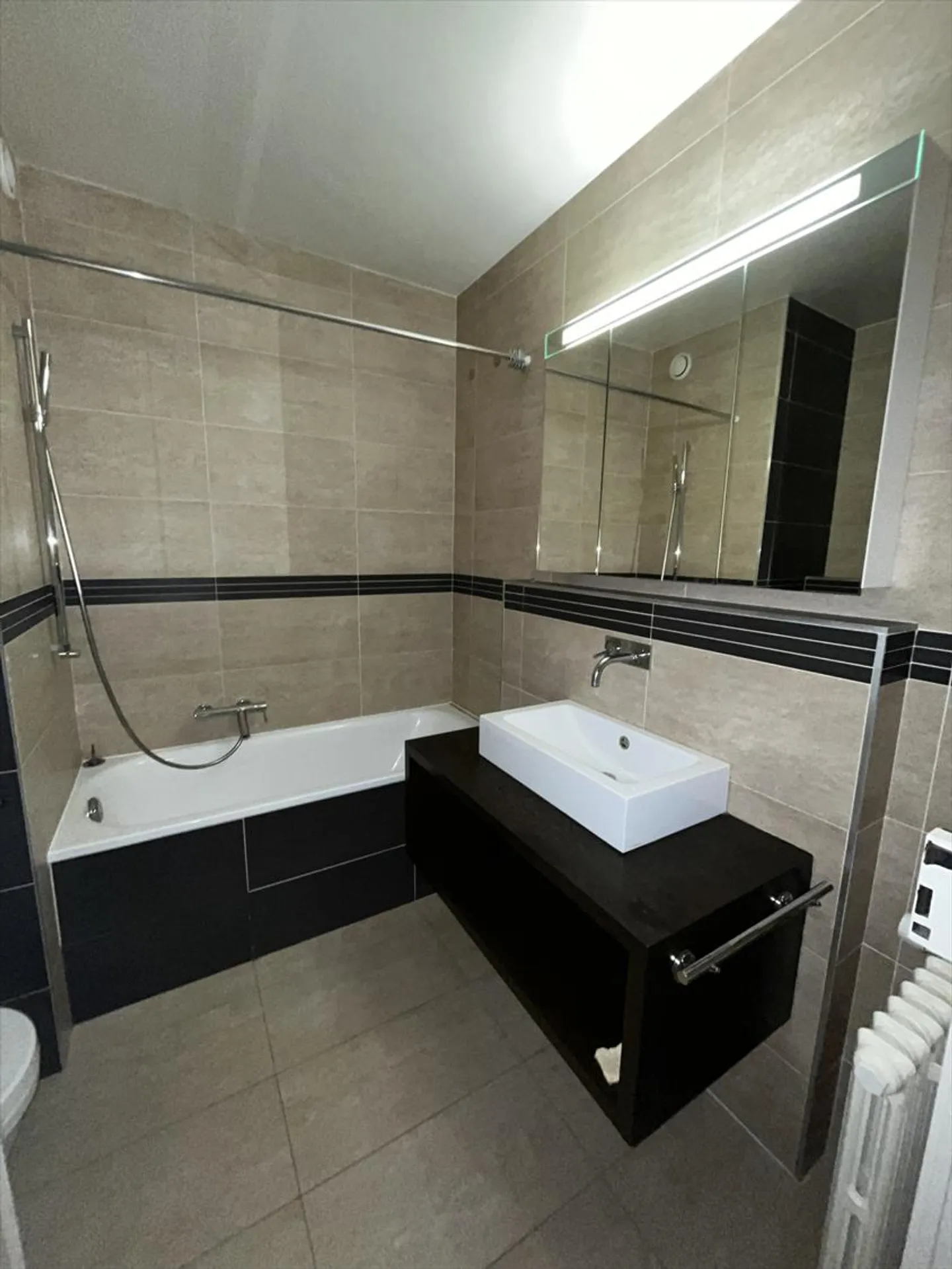 2.5 Room Apartment - Photo 5 of 9