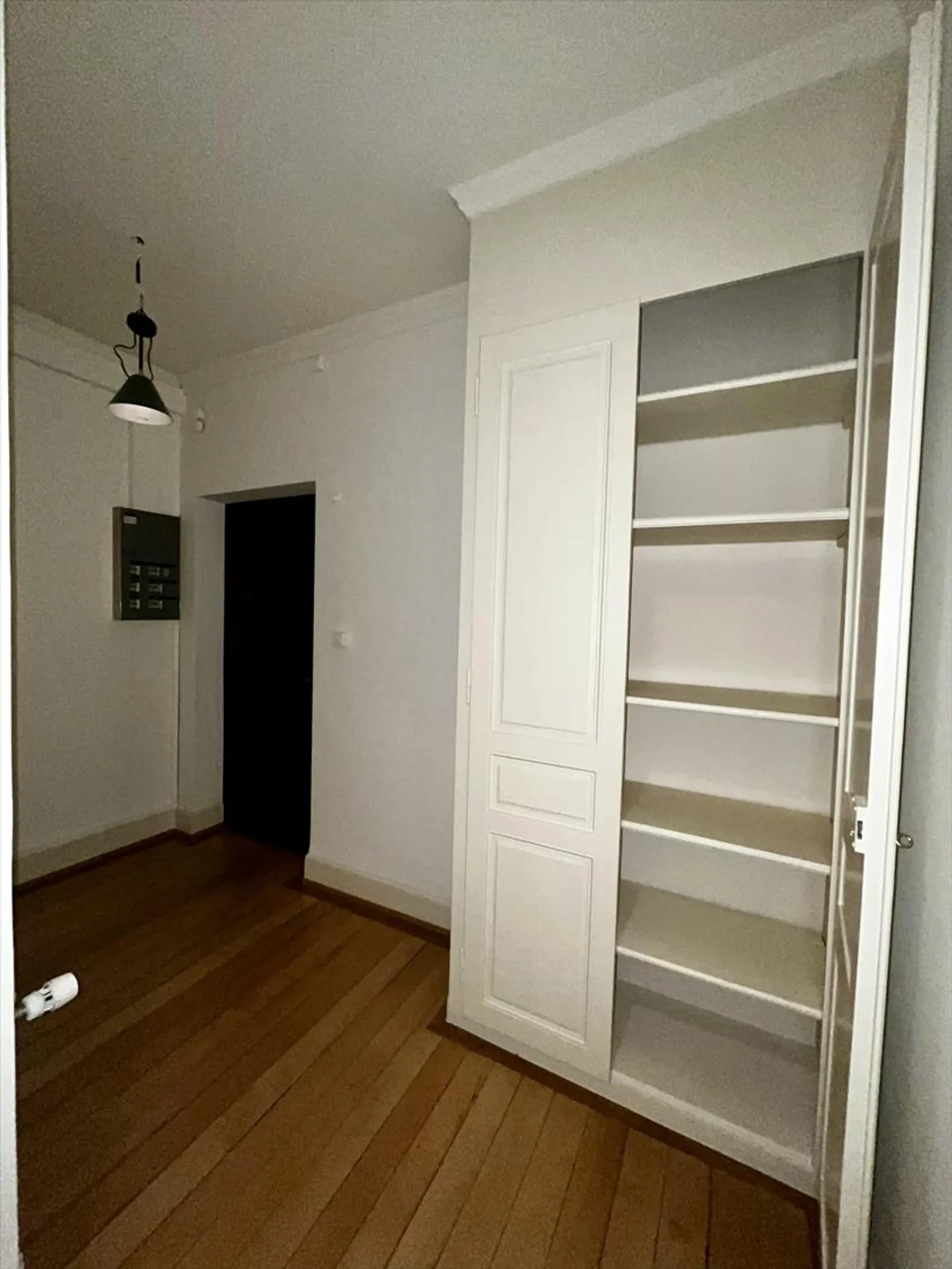 2.5 Room Apartment - Photo 8 of 9