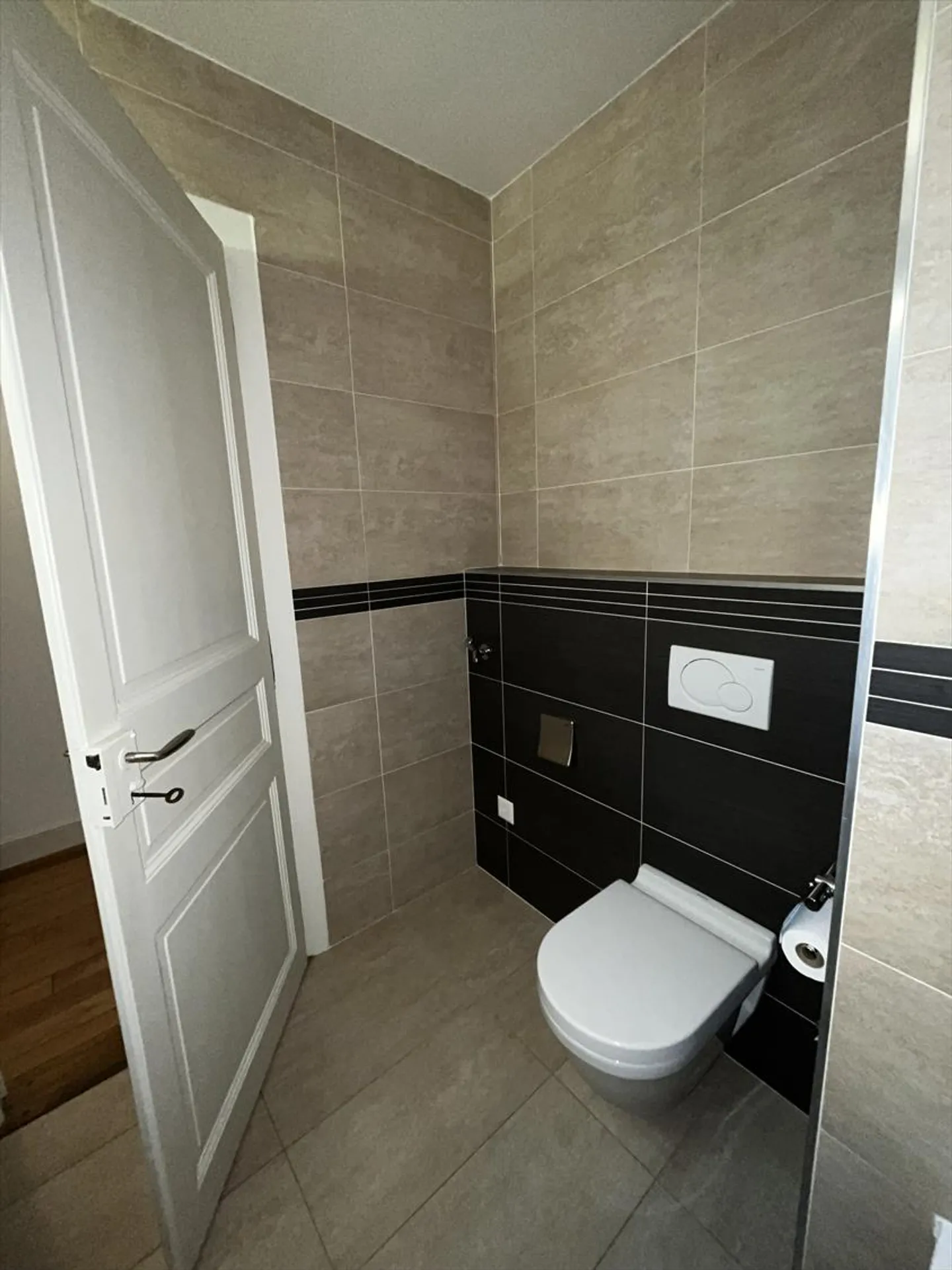 2.5 Room Apartment - Photo 6 of 9