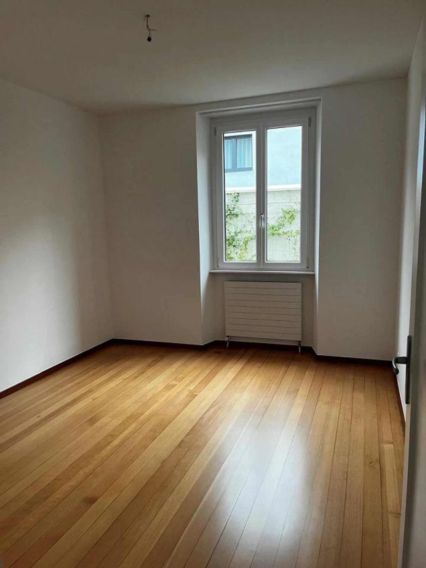 4-room apartment in a semi-detached house - Photo 2 of 5