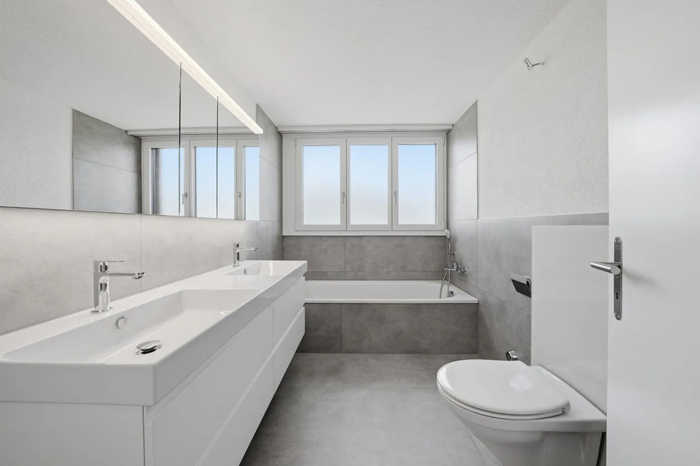 Spacious 4.5-room apartment in a dream location directly on Lake Constance - Photo 7 of 13