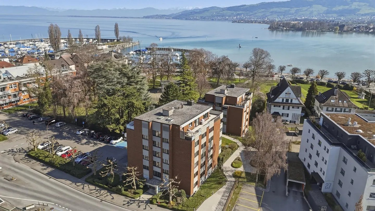 Spacious 4.5-room apartment in a dream location directly on Lake Constance - Photo 13 of 13