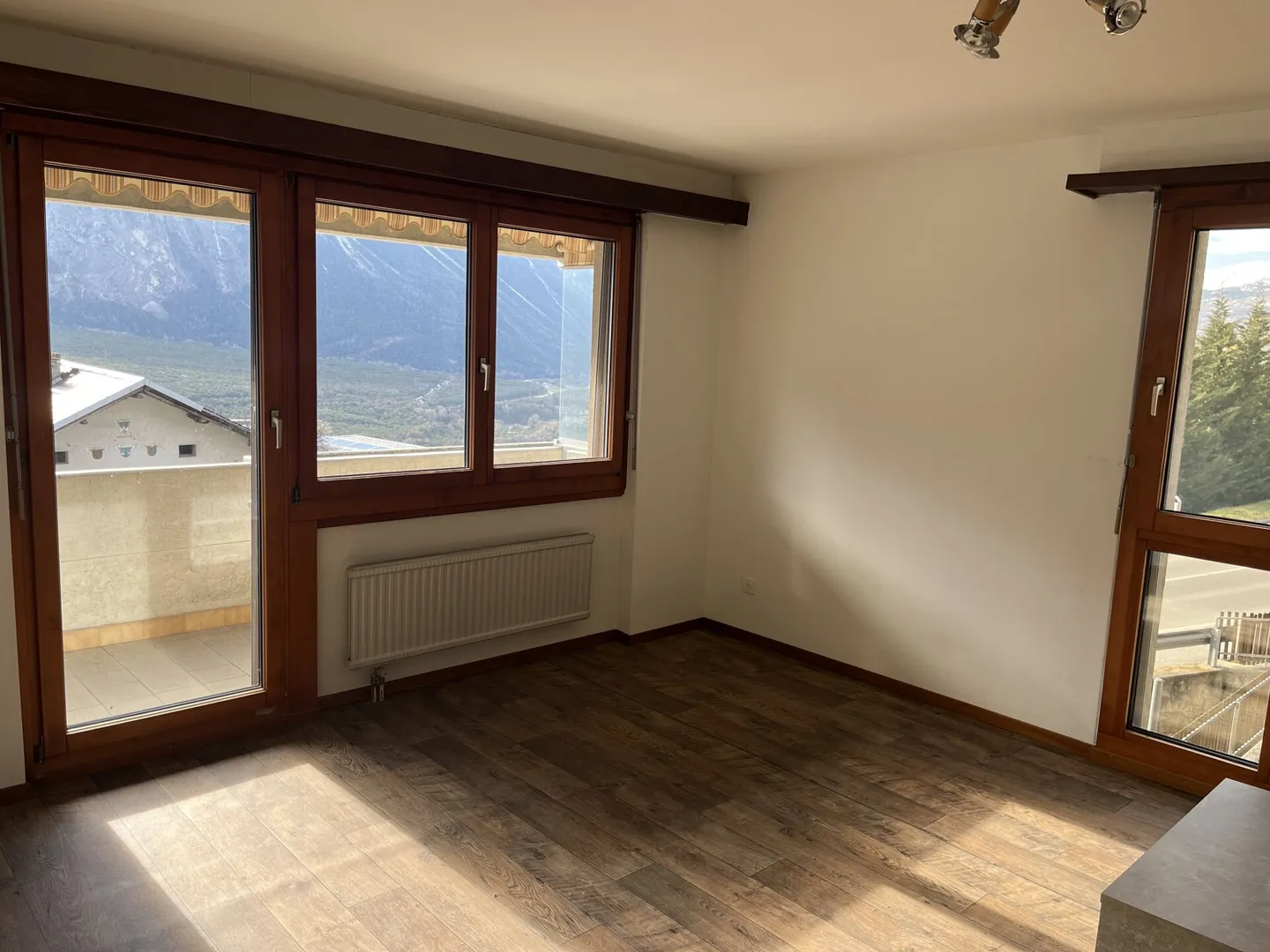 Appartamento 4.5 stanze con vista impressionante - Foto 3 di 21