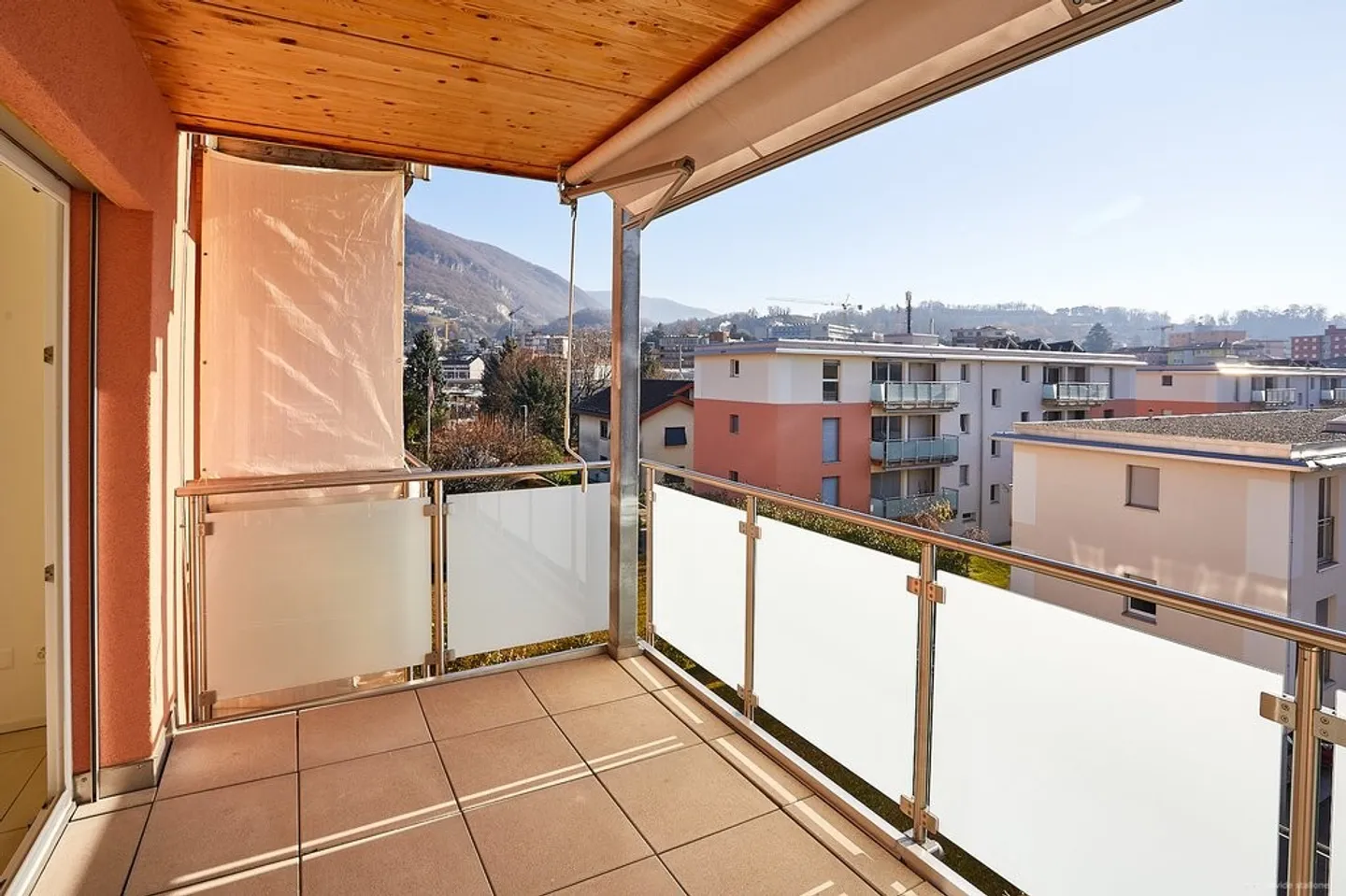Helles Apartment in Mendrisio - Foto 2 von 11