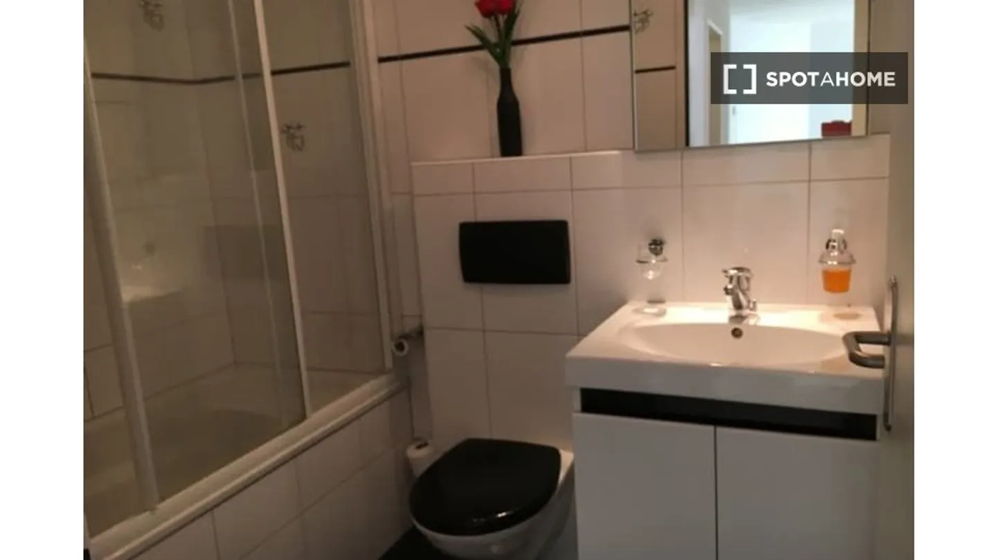 Discover, visit and rent your new home online with full confidence. - Photo 4 of 18