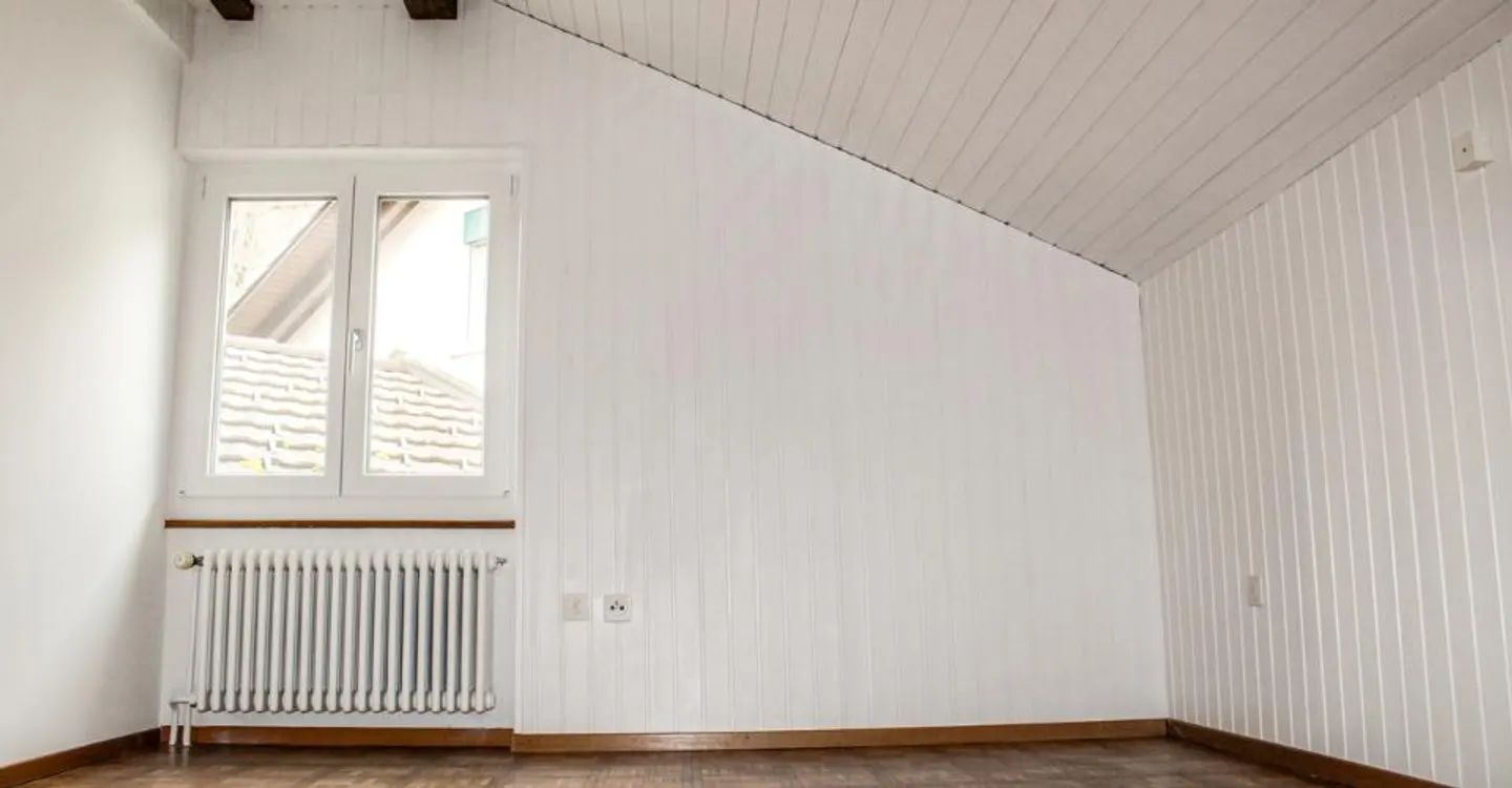 3,5-Zimmer-Wohnung im 1. Stock mit Balkon und Dachboden - Foto 10 von 11