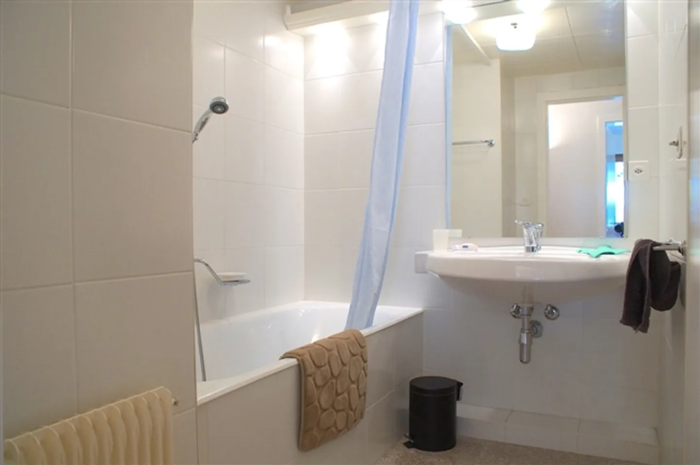 LOC 61 - B13 AMBASSADEUR - Photo 14 sur 16