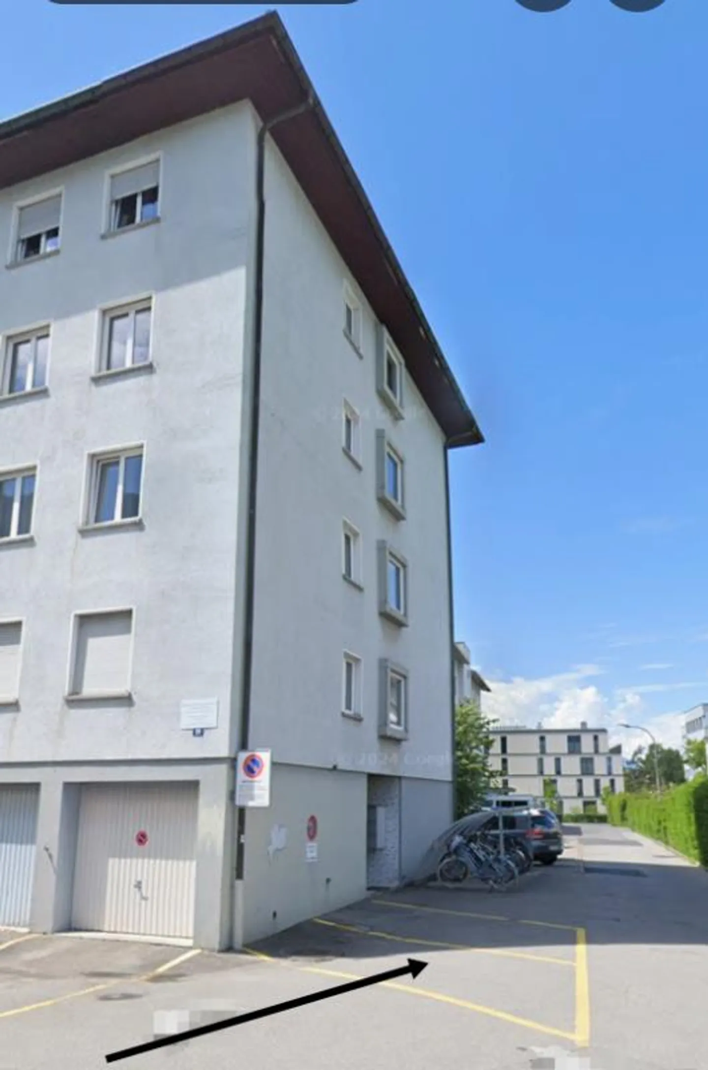 Espace de stationnement - Photo 2 sur 2