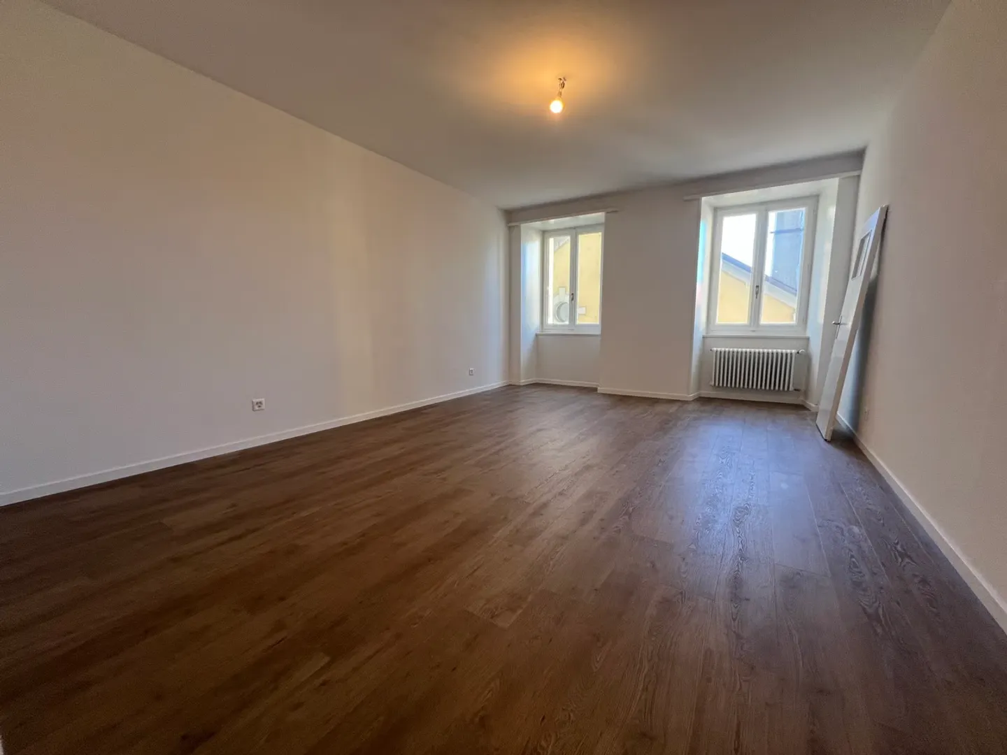Magnifico appartamento di 4,5 stanze completamente ristrutturato nel centro città - Foto 1 di 7